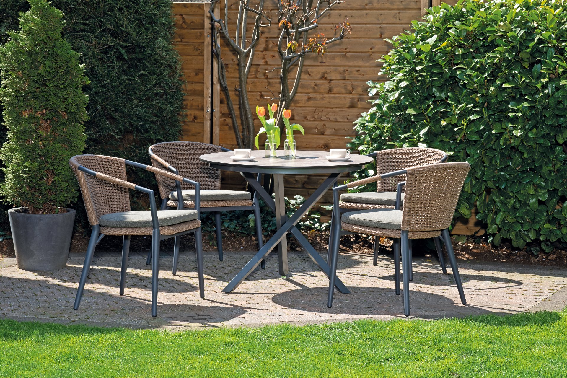 Bistro-Sessel Lexington PE-Kunststoffgeflecht Natural-Honey Aluminium Anthrazit 1 Sitzer moebelfaktor