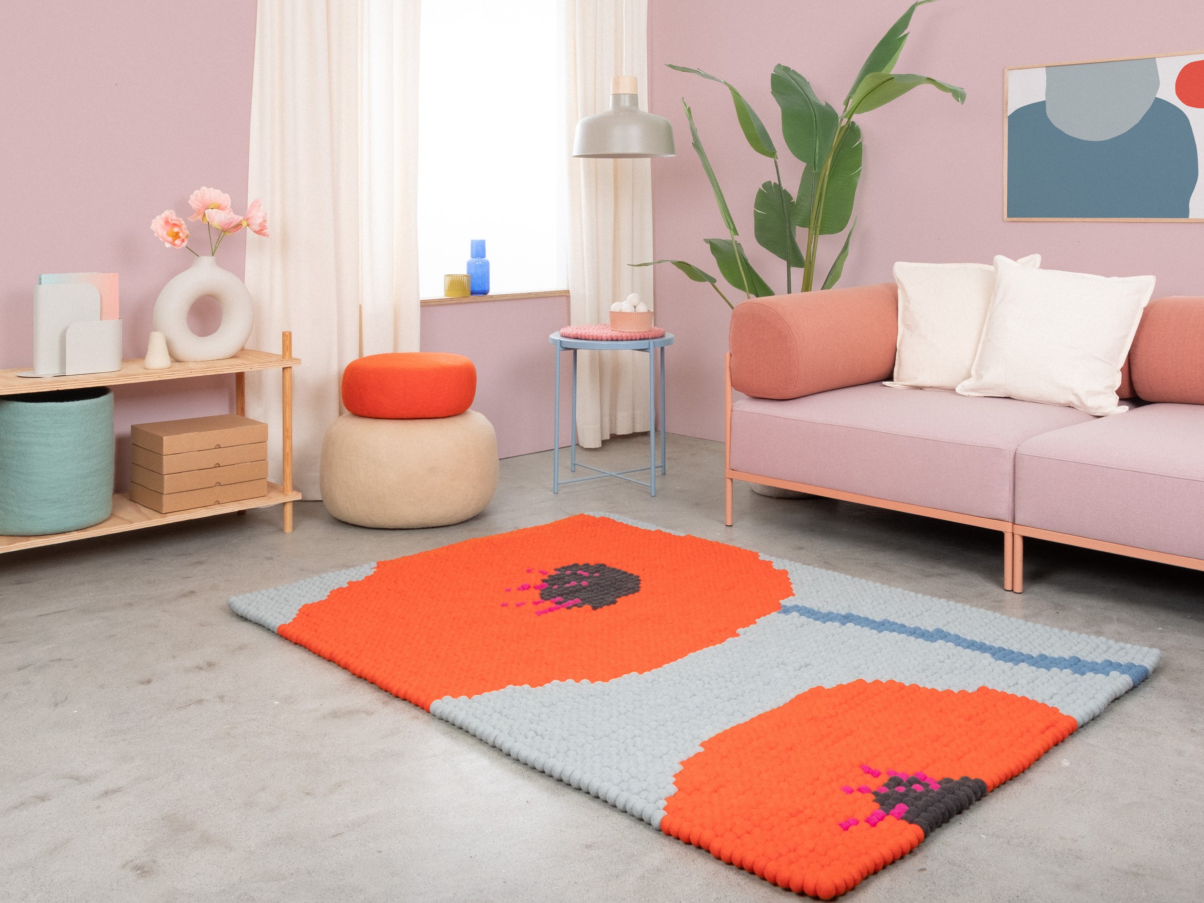 myfelt Poppy Filzkugelteppich Mohnrot