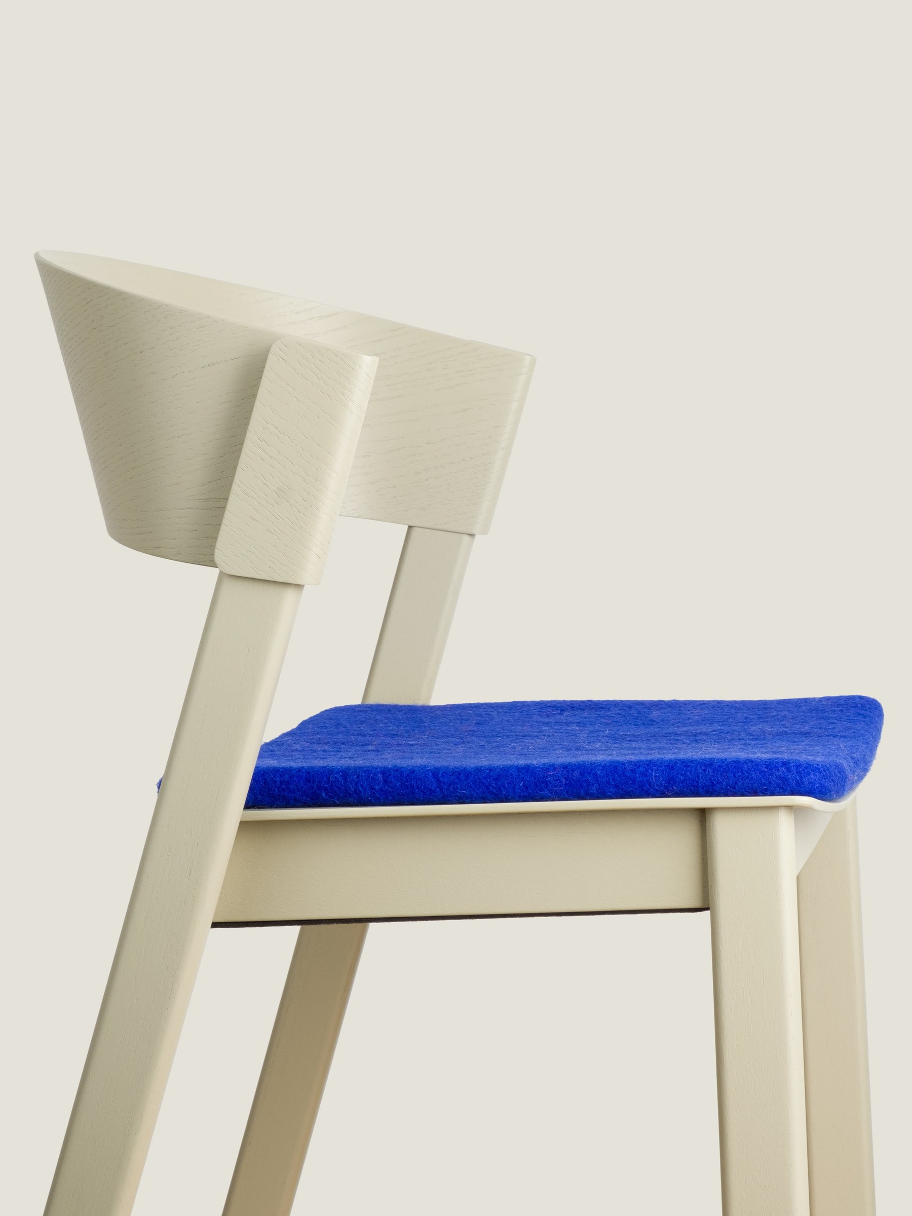 myfelt Isa Filz-Sitzauflage Royalblau 36 x 36 cm