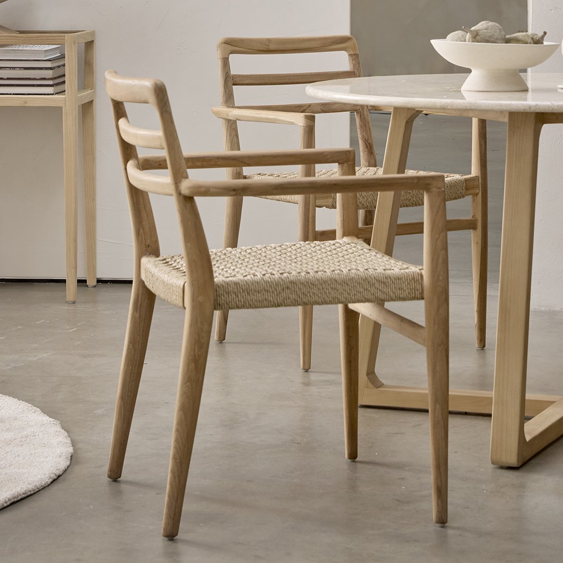 Raw Materials Verano Gartenstuhl aus Teakholz Armlehnen Natur
