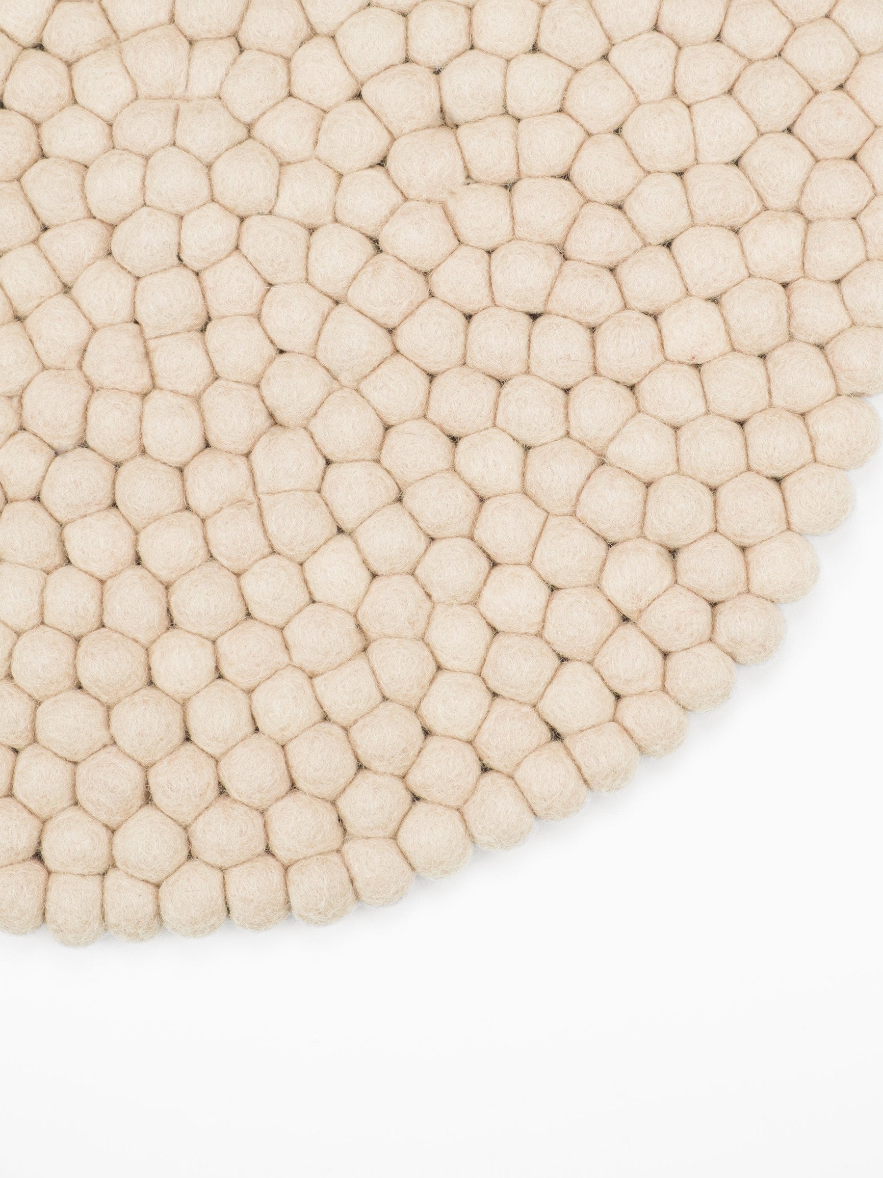 myfelt Levi Filzkugel-Sitzauflage Beige Ø 36 cm