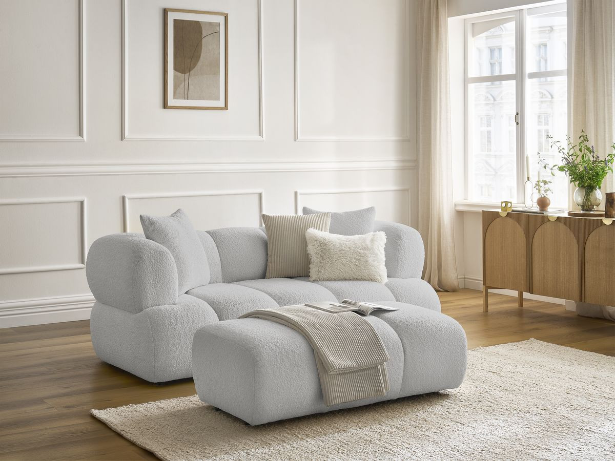 Bobochic Pamira Sofa 2-Sitzer mit Pouf Bouclé-Stoff Hellgrau
