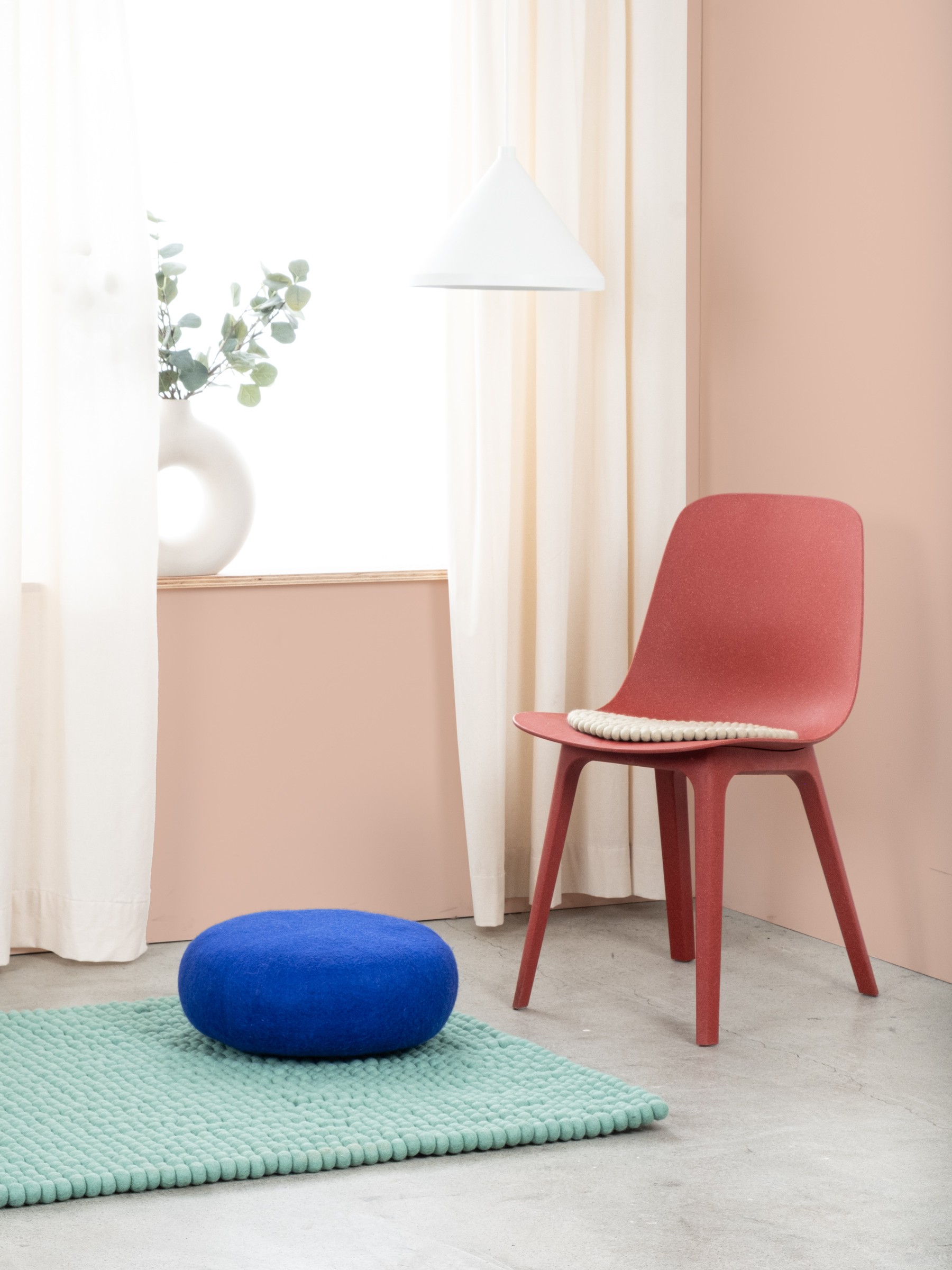 myfelt Isa Colour Pouf Royalblau Ø 48 x 18 cm