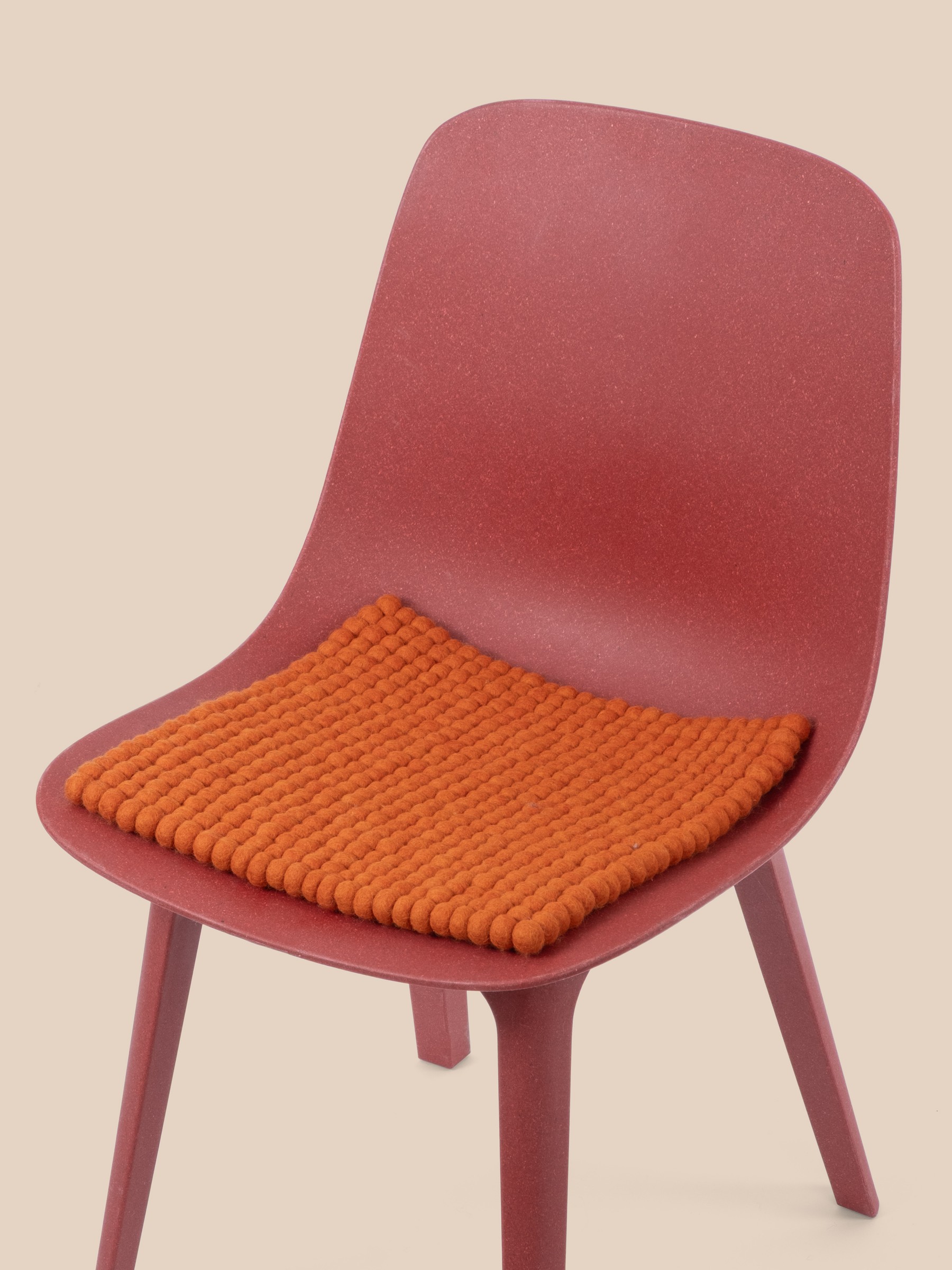 myfelt Afra Filzkugel-Sitzauflage Orange 36 x 36 cm