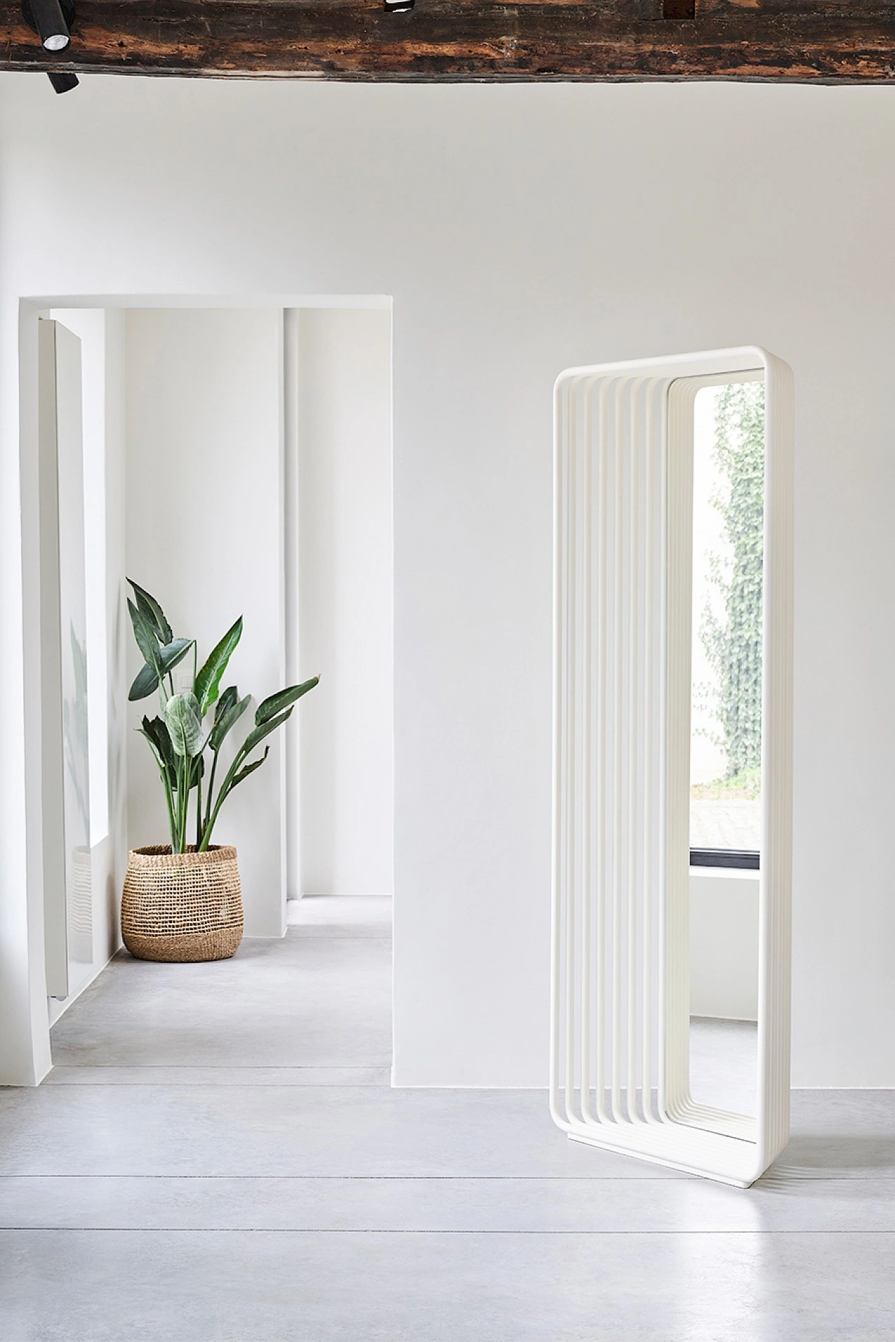 deKnudt Echo White – Raumansicht 3