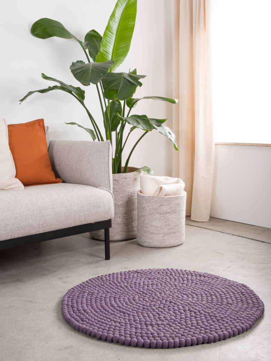 myfelt Frida Filzkugelteppich Violett rund Ø 70 cm