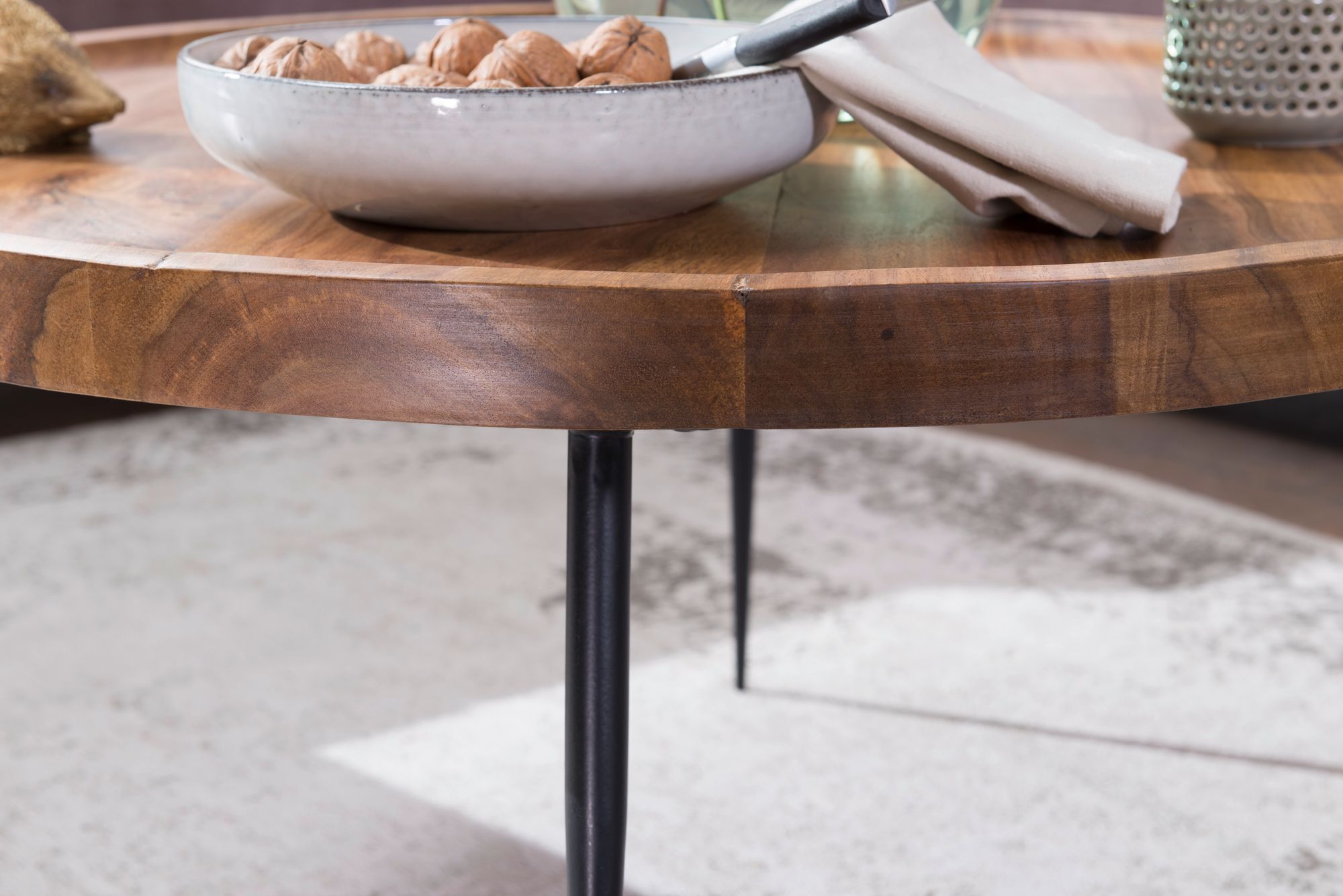 Couchtisch Guldborg Sheesham Massivholz Ø 75 cm