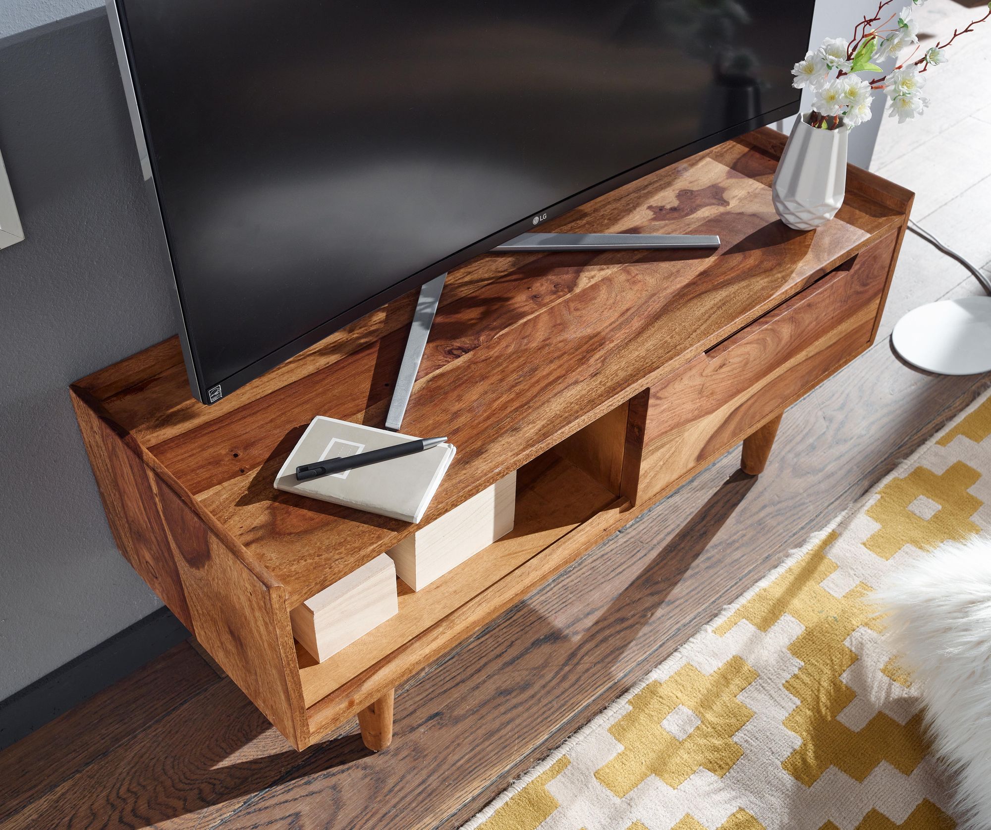 TV-Board Anholt Sheesham Massivholz 95 × 34 × 44 cm