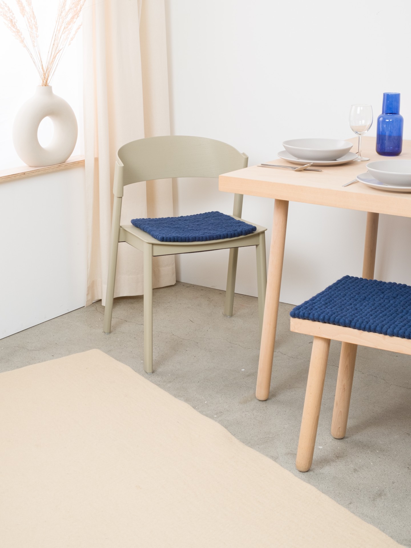 myfelt Alva - Filzkugel Sitzauflage quadratisch