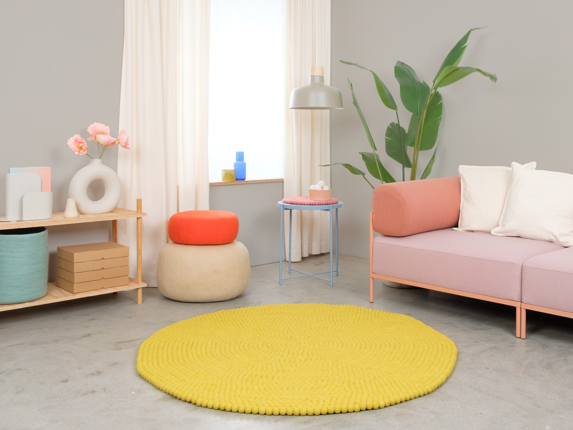 myfelt Kata Filzkugelteppich Gelbgrün rund Ø 50 cm