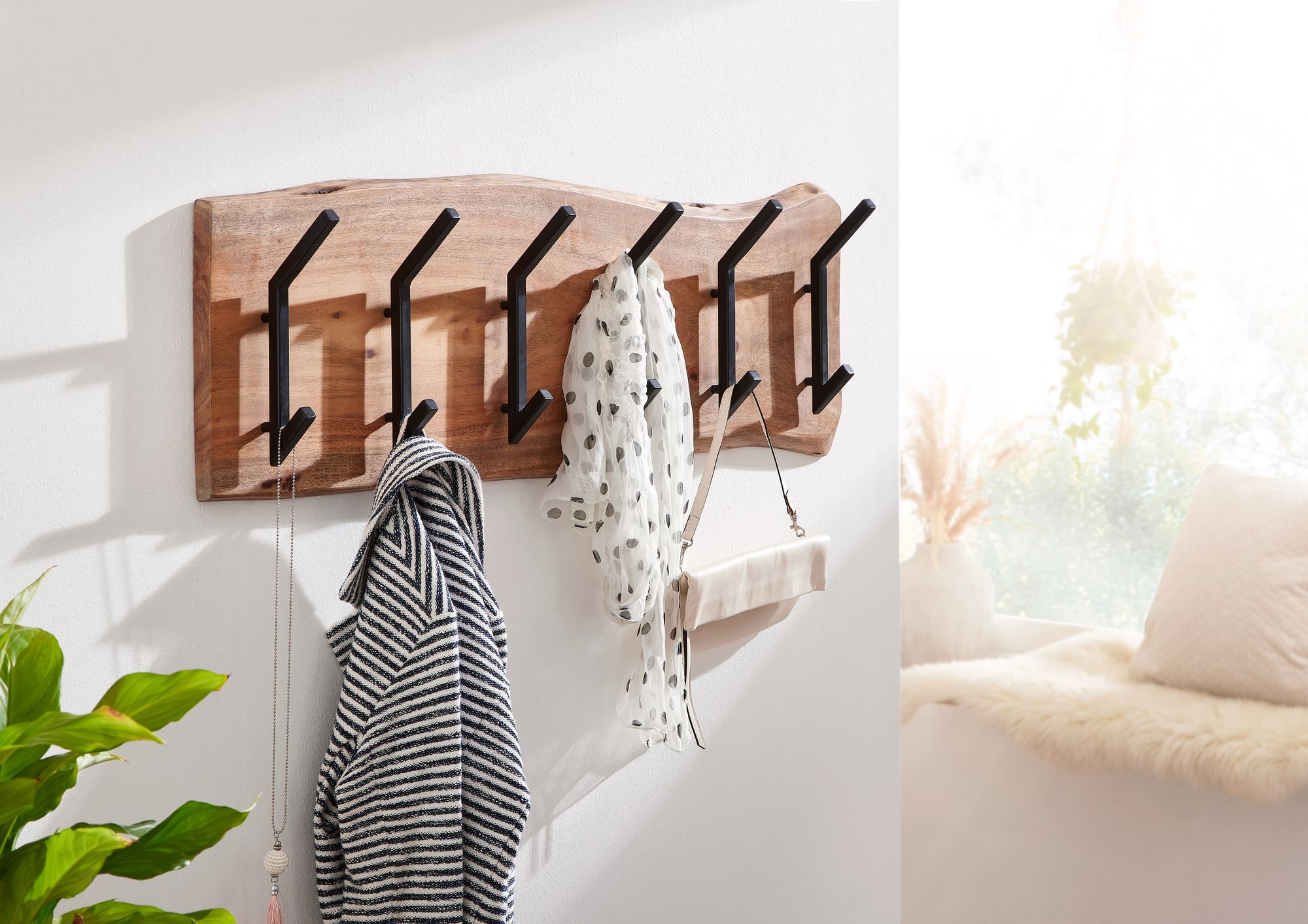 Wandgarderobe Bergvik Akazie Massivholz Braun 100 × 12,5 × 29 cm