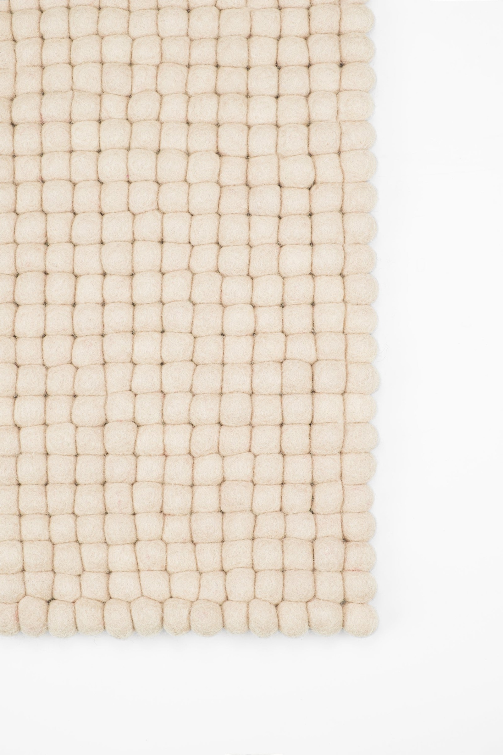 myfelt Levi Filzkugel-Sitzauflage Beige 36 x 36 cm