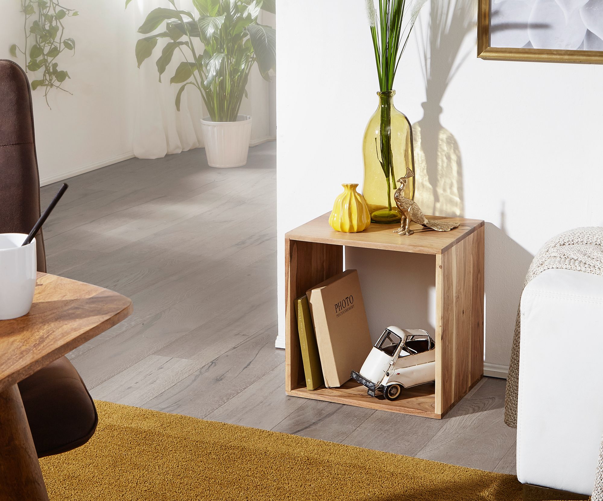 Standregal Aalvik Massivholz Akazie 43,5 × 33 × 43,5 cm