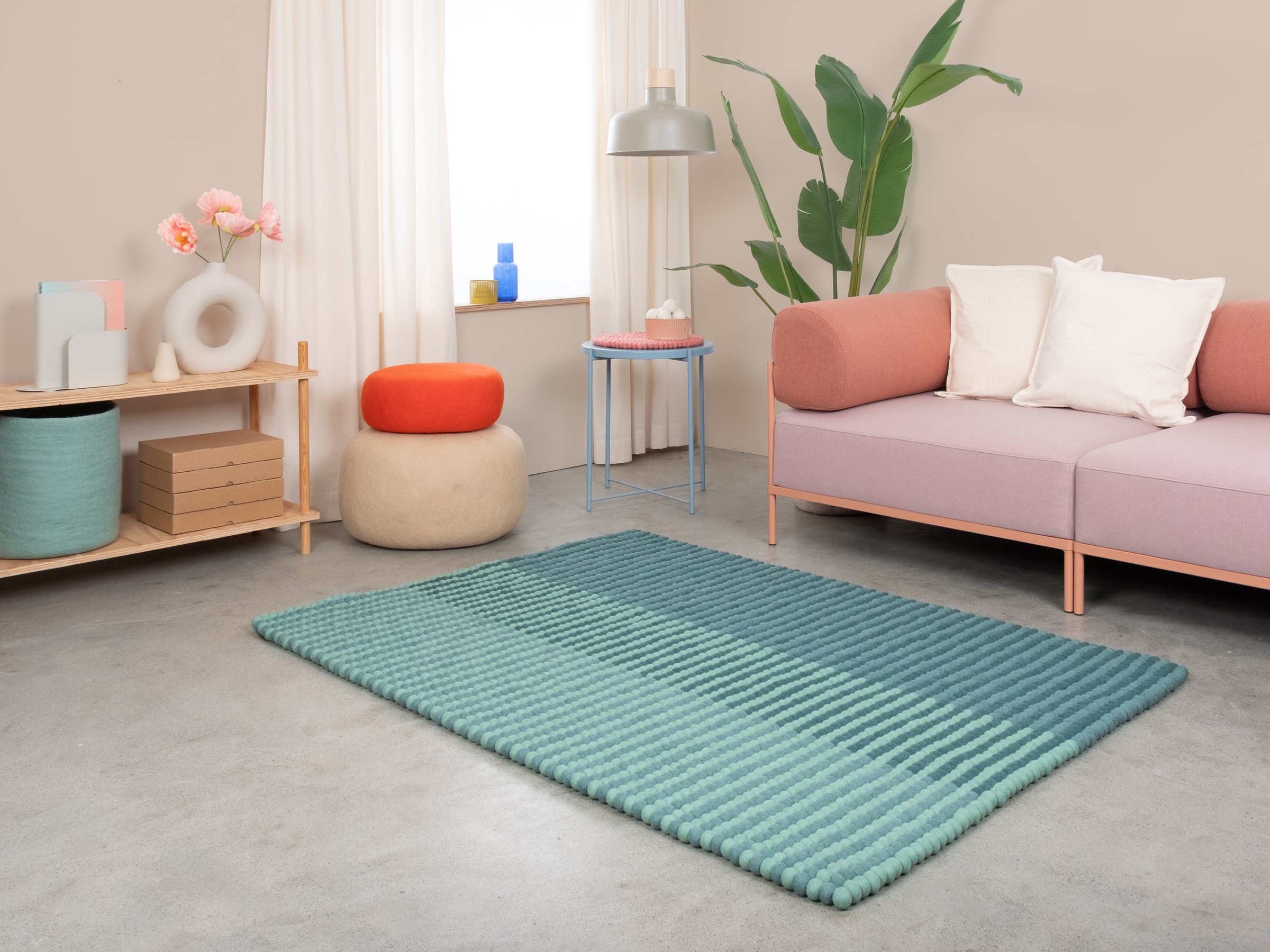 myfelt Sage Filzkugelteppich Grün rechteckig 70 x 100 cm