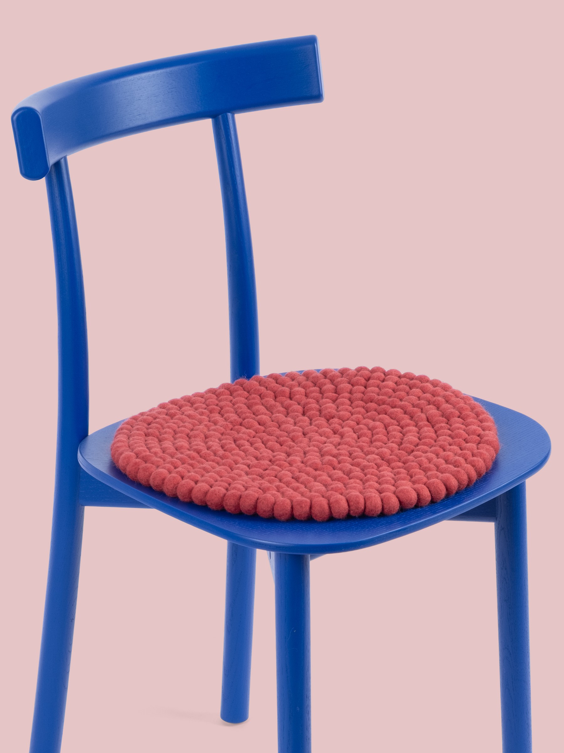 myfelt Kaja Filzkugel-Sitzauflage Weinrot Ø 36 cm