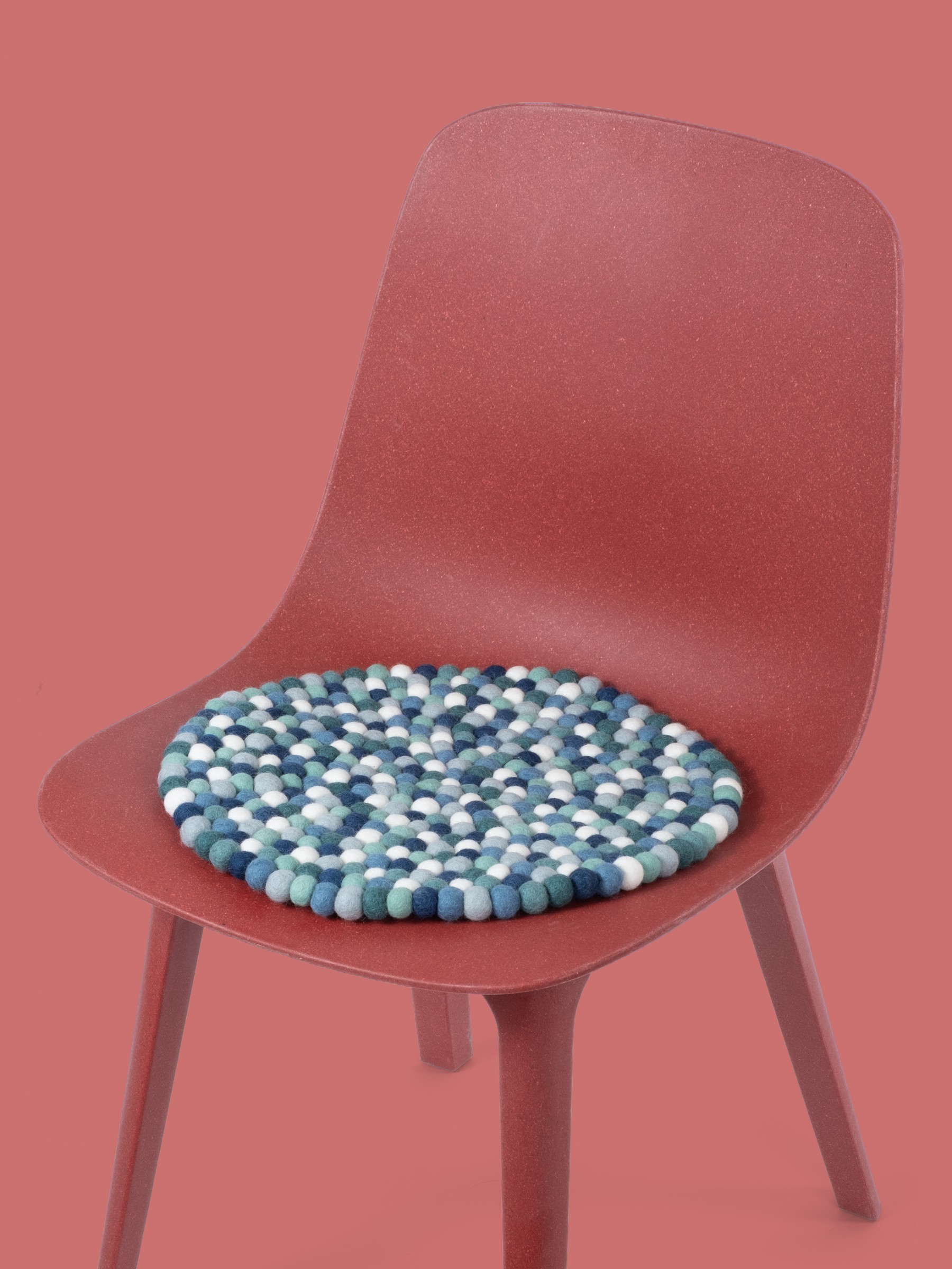 myfelt Mare Filzkugel-Sitzauflage Blau-Türkis-Weiß Ø 36 cm