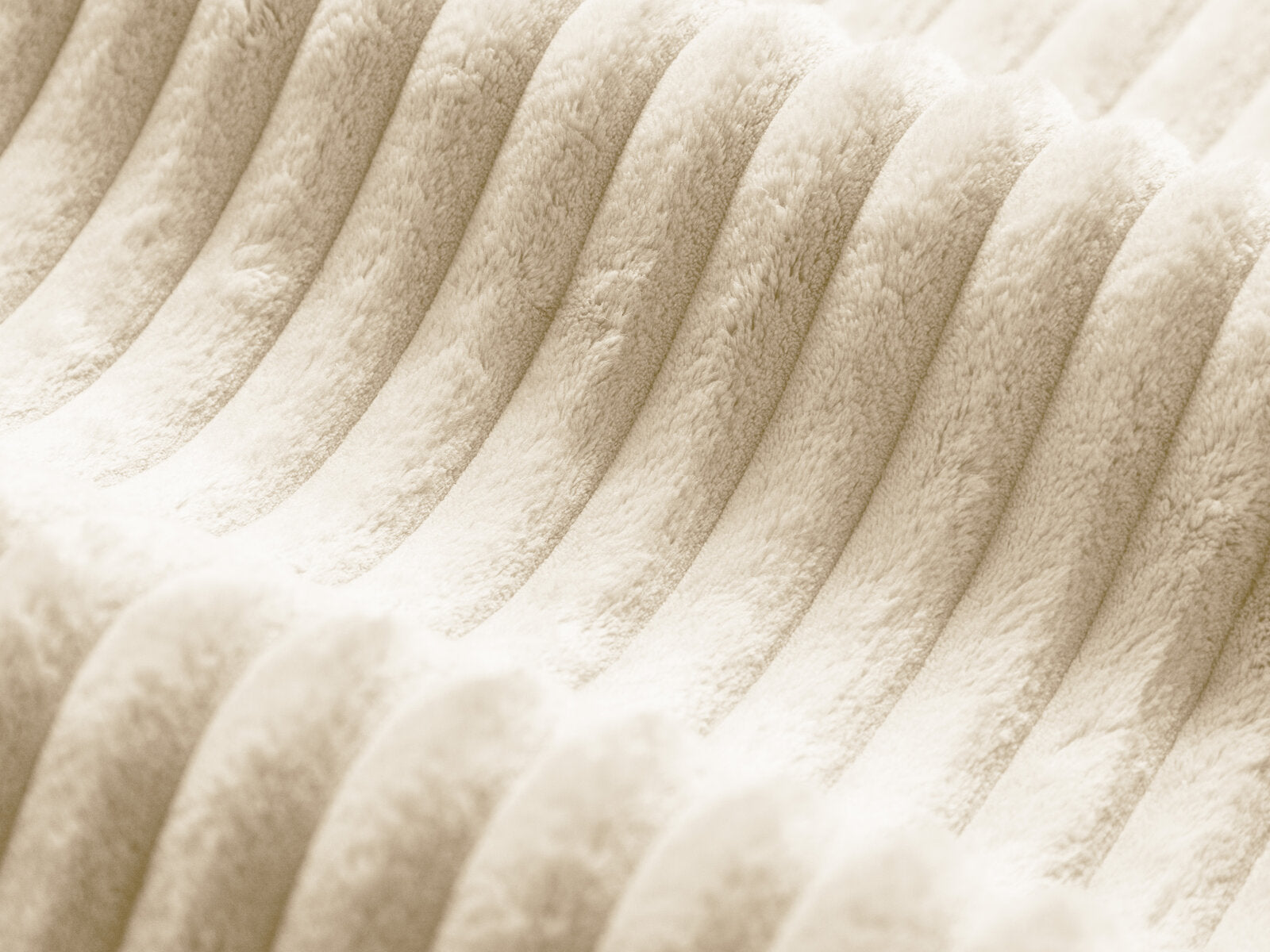 Micadoni Stauraumbett mit Kopfteil Martina Kord Tilia Helles Beige 140x200