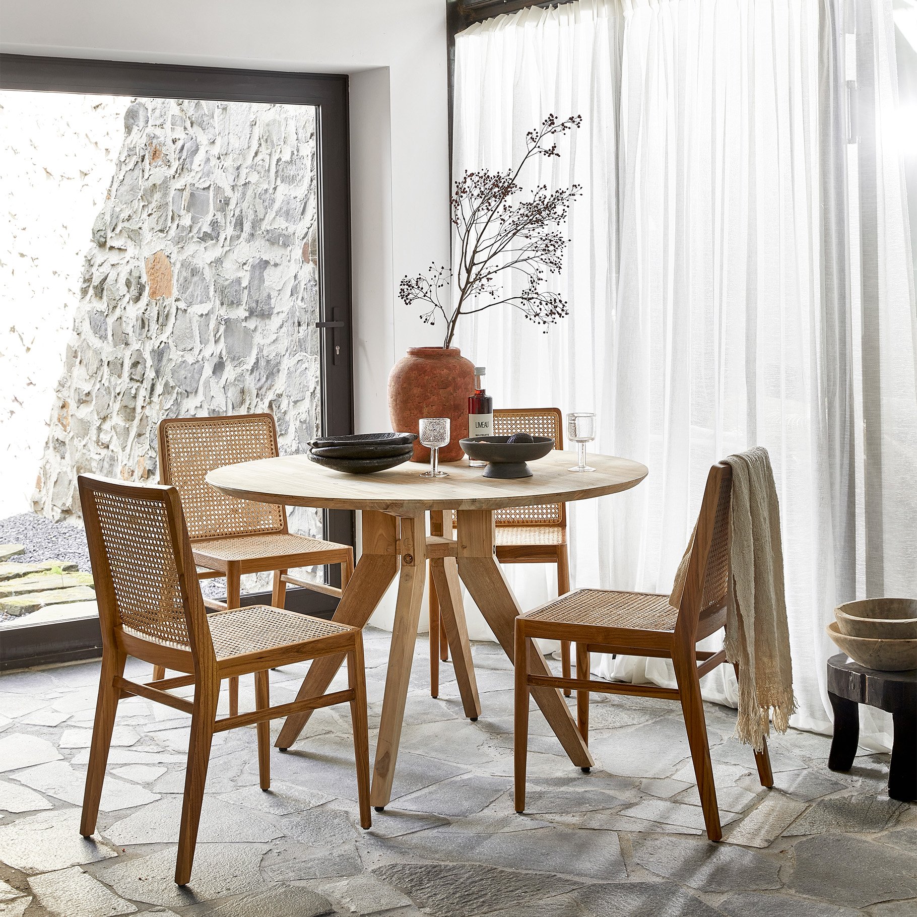 Raw Materials Esszimmerstuhl Nova Teak/Rattan Armlehnen