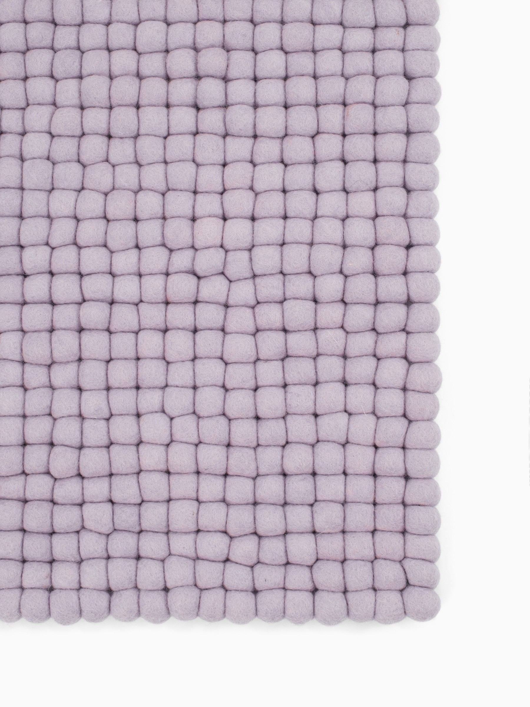myfelt Bert Filzkugelteppich Flieder