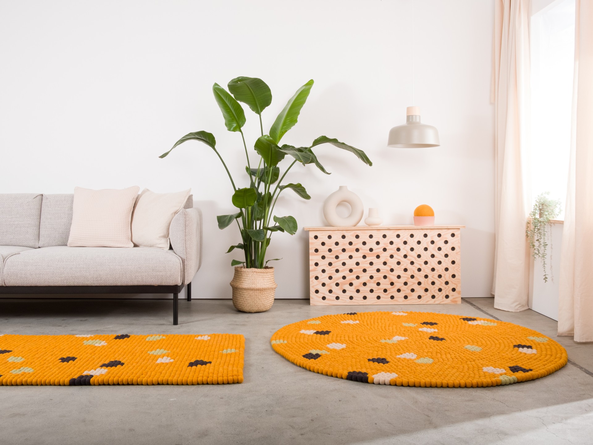 myfelt Terra Sun Filzkugelteppich Gelb rund Ø 50 cm
