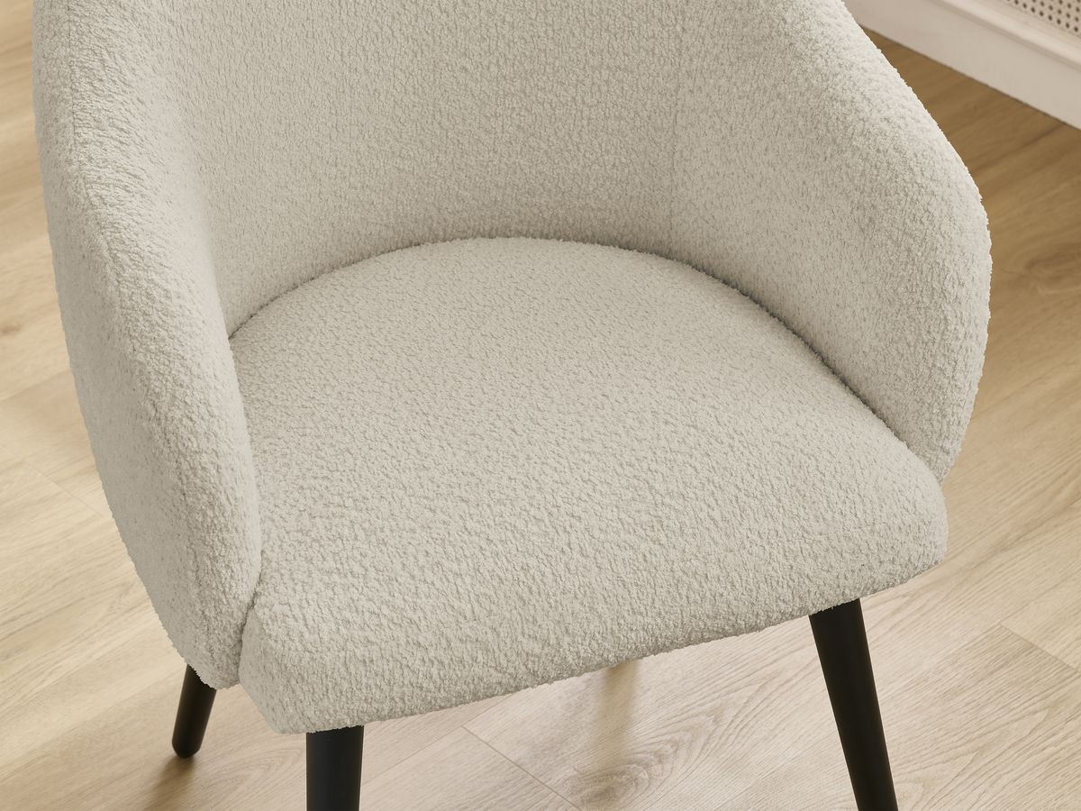 Bobochic Sophie Esszimmerstuhl 2er-Set mit skandinavischen Beinen, schwarz Bouclé-Stoff Beige