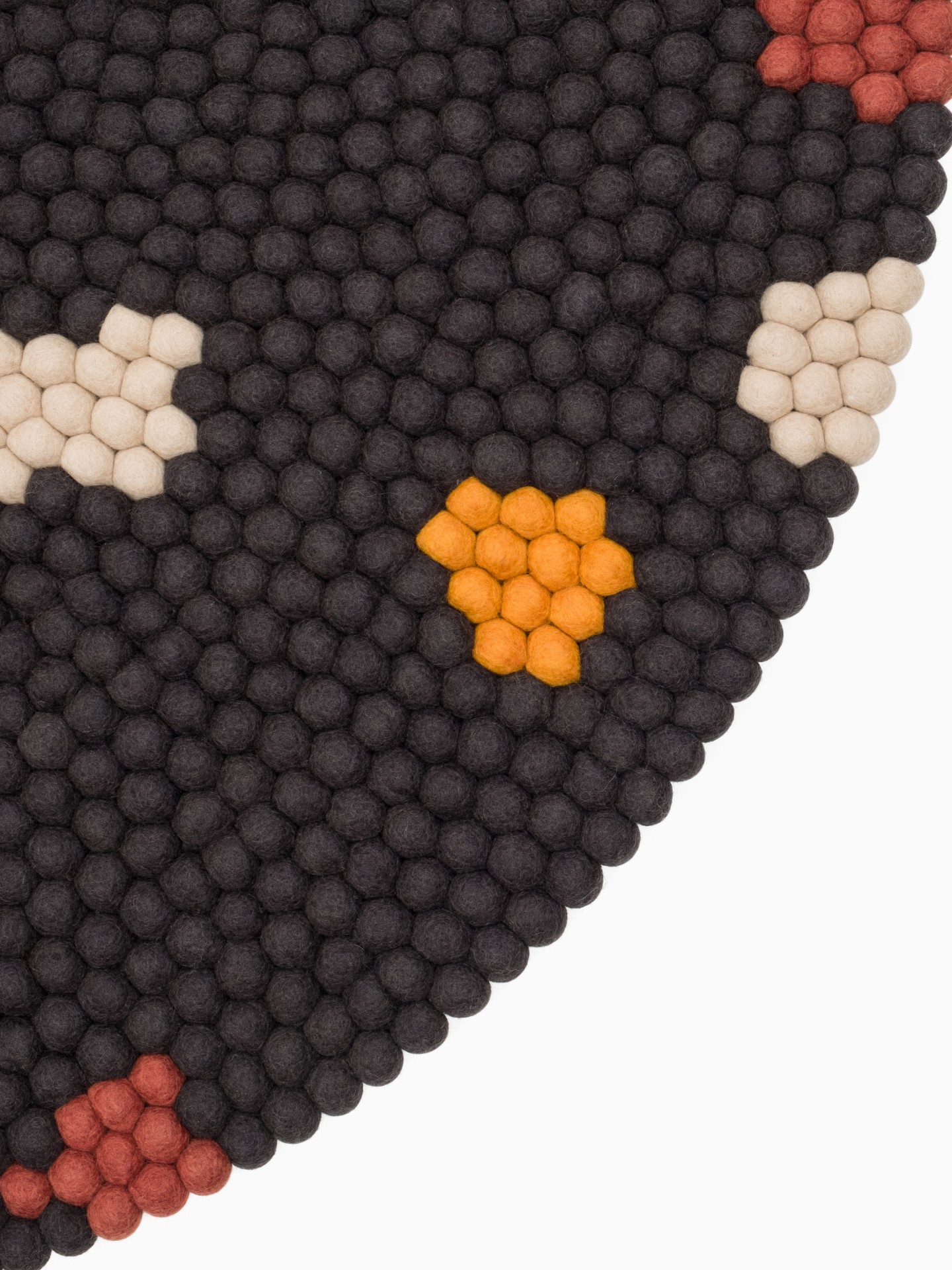 myfelt Terra Coal Filzkugelteppich Anthrazit rund Ø 50 cm