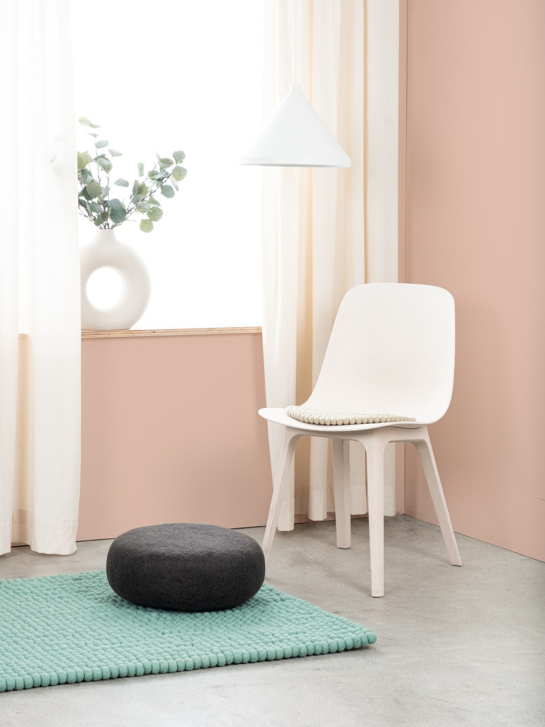 myfelt Kuno Colour Pouf Anthrazit Ø 48 x 18 cm