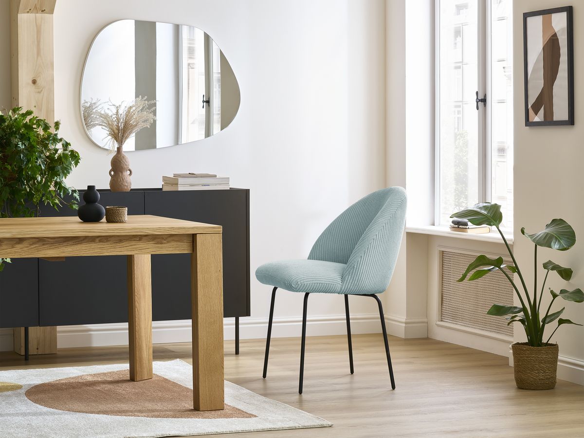 Bobochic Lalie Esszimmerstuhl mit Metallbeinen, schwarz Cordsamt Hellblau