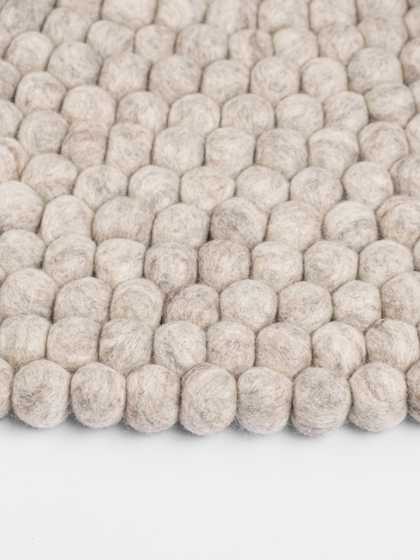 myfelt Bela Filzkugelteppich - 140 cm
