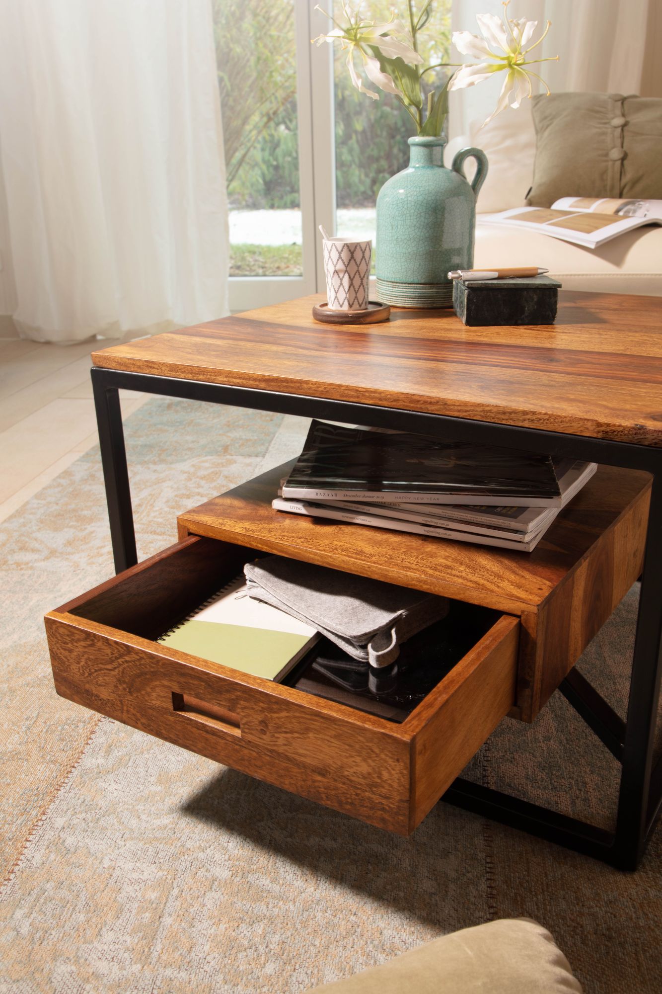 Couchtisch Austmarka Massivholz Dunkelbraun 60 × 60 × 40 cm