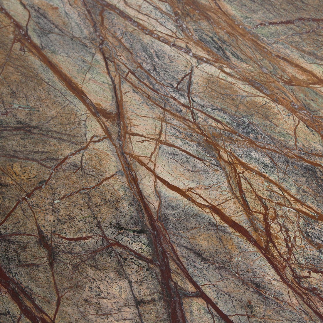 Raw Materials Runder Beistelltisch aus Marmor Bizar
