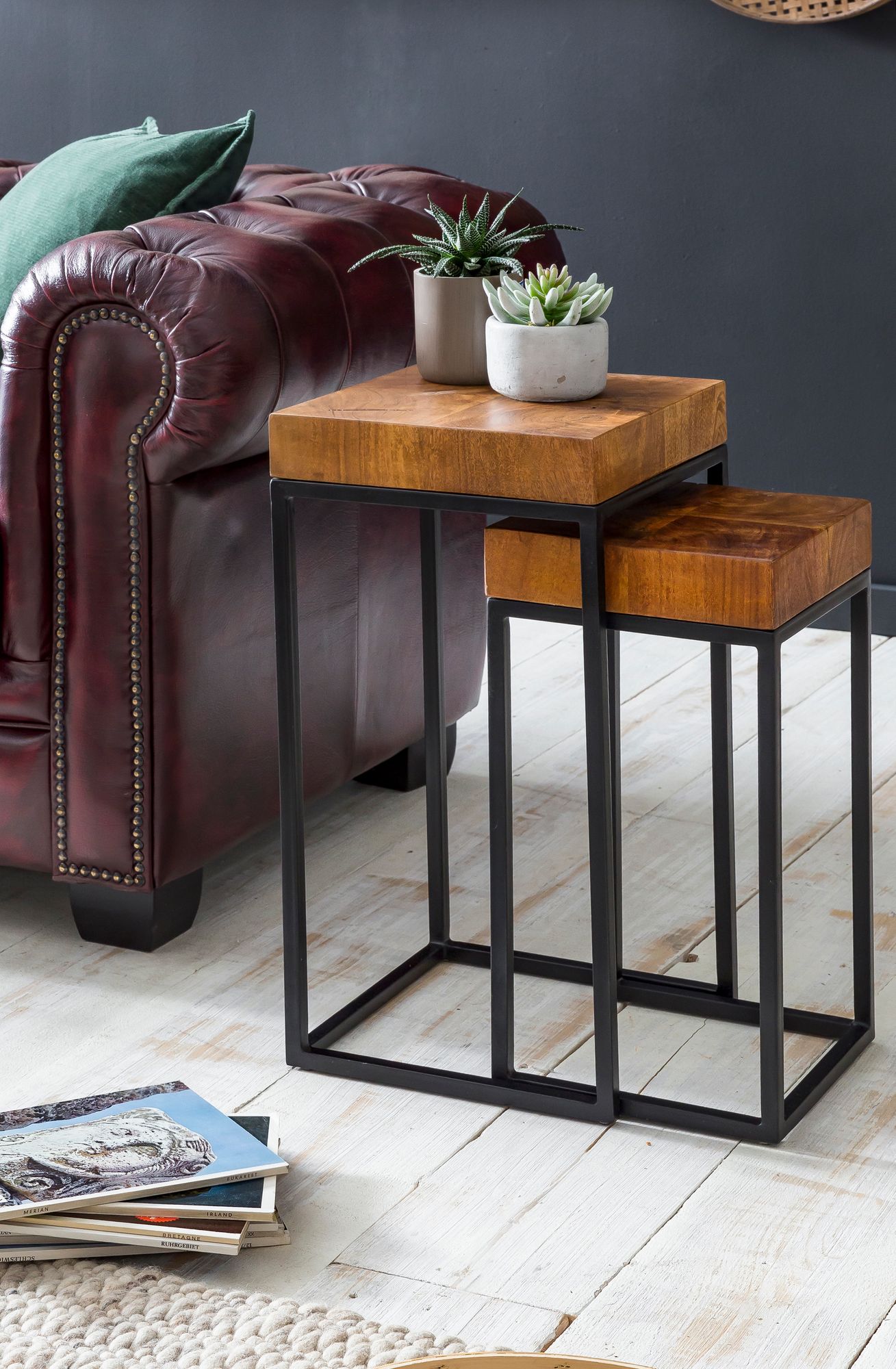 Satztisch 2er-Set Faaborg Massivholz Dunkelbraun 30 × 30 × 60 cm