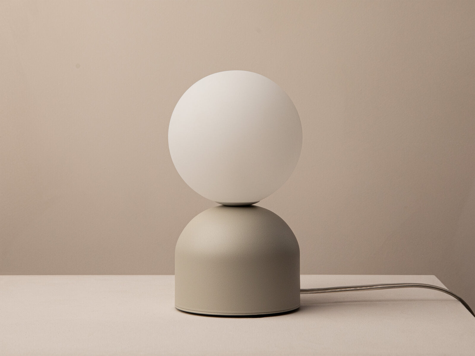 Micadoni Ely Tischlampe Beige