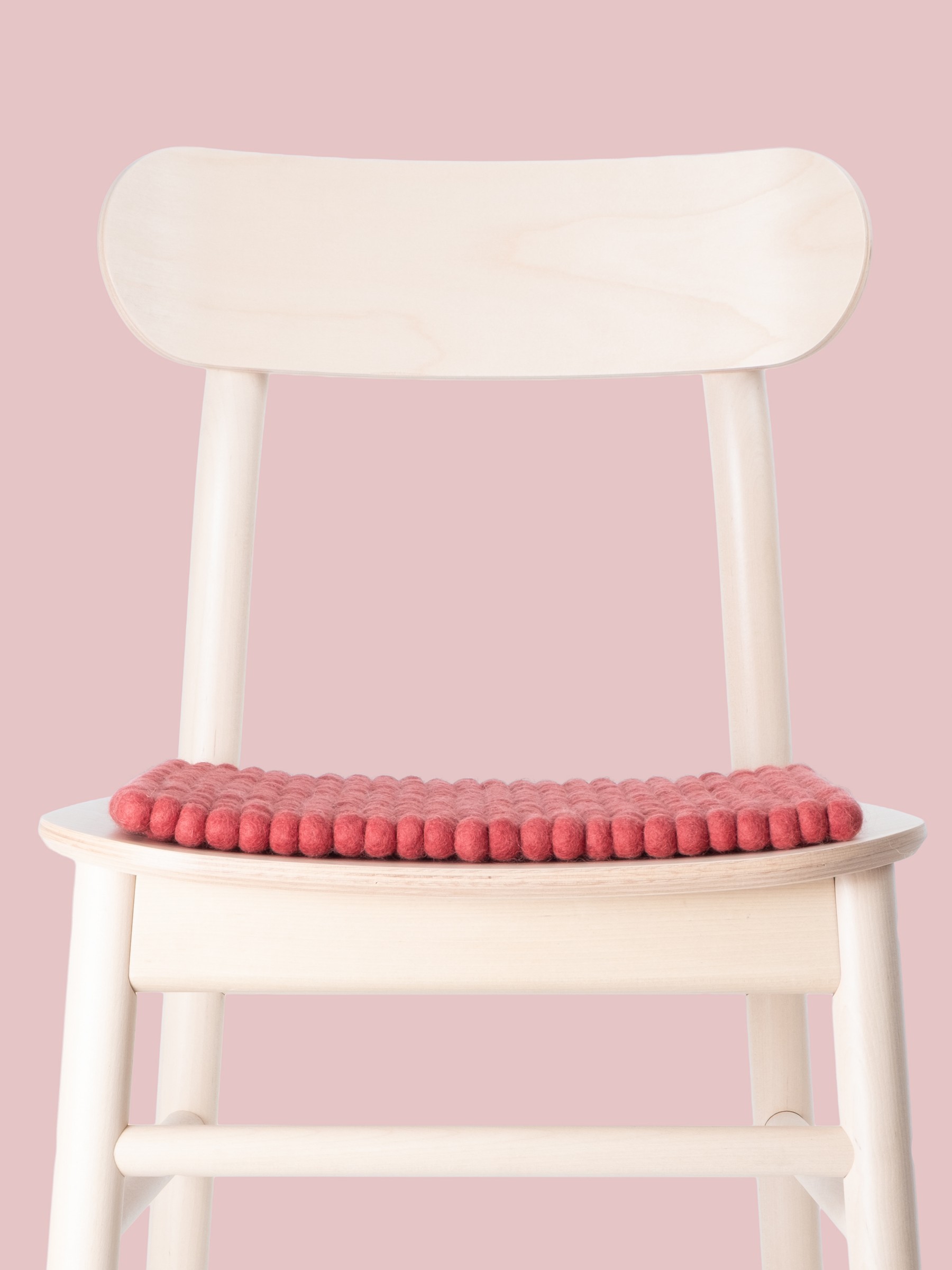 myfelt Kaja Filzkugel-Sitzauflage Weinrot 36 x 36 cm