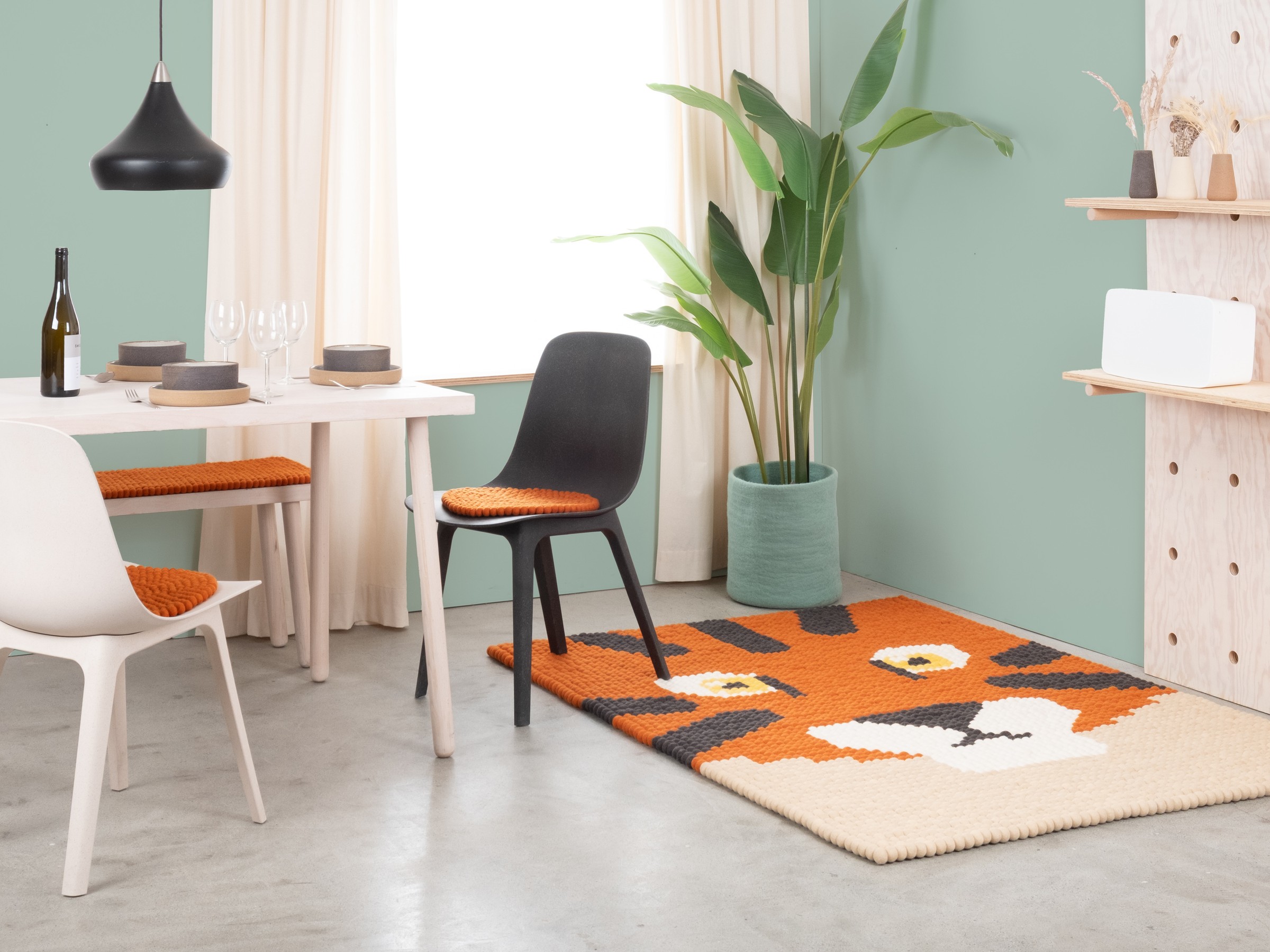 myfelt Shira Filzkugelteppich Orange
