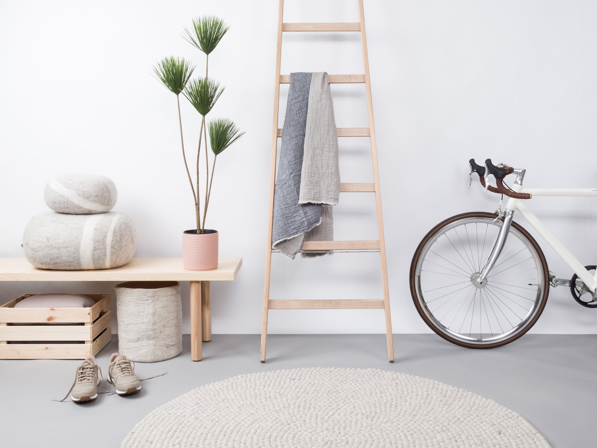myfelt Béla Filzkugelteppich Beige meliert rund Ø 180 cm