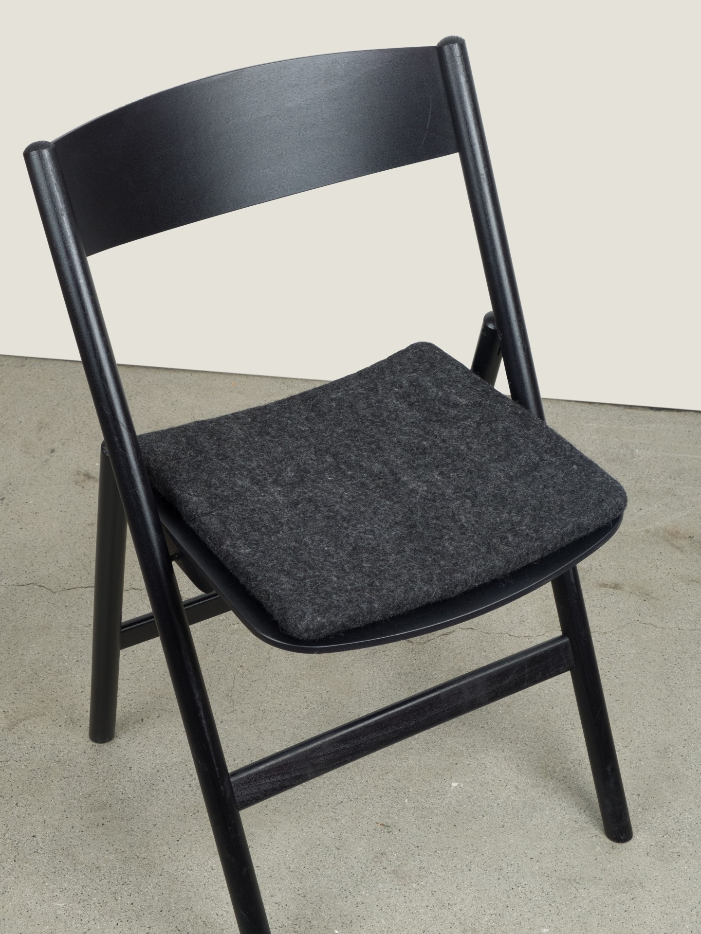 myfelt Hugo - Flache Sitzauflage quadratisch