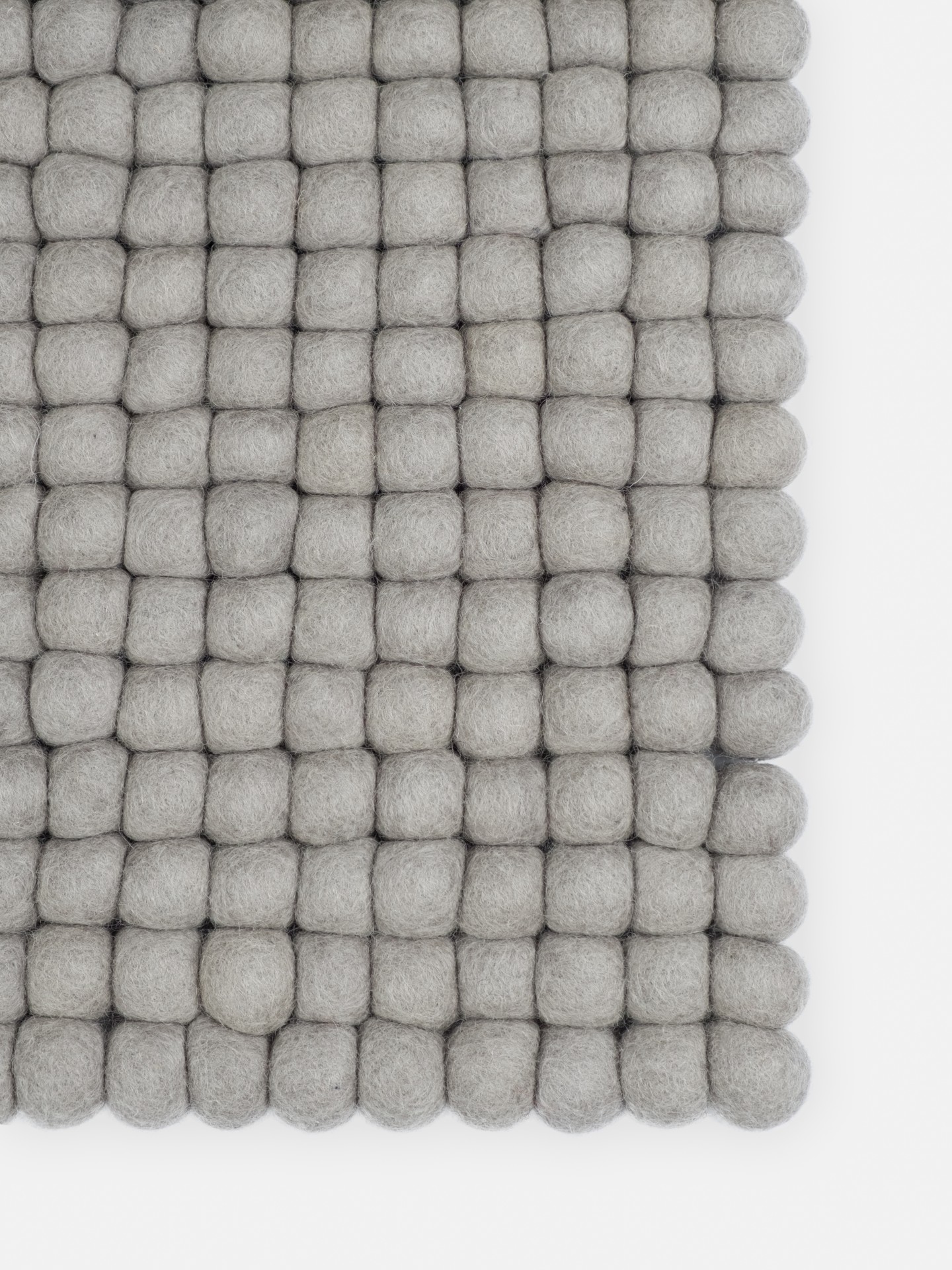 myfelt Luis Filzkugelteppich - 90x130 cm