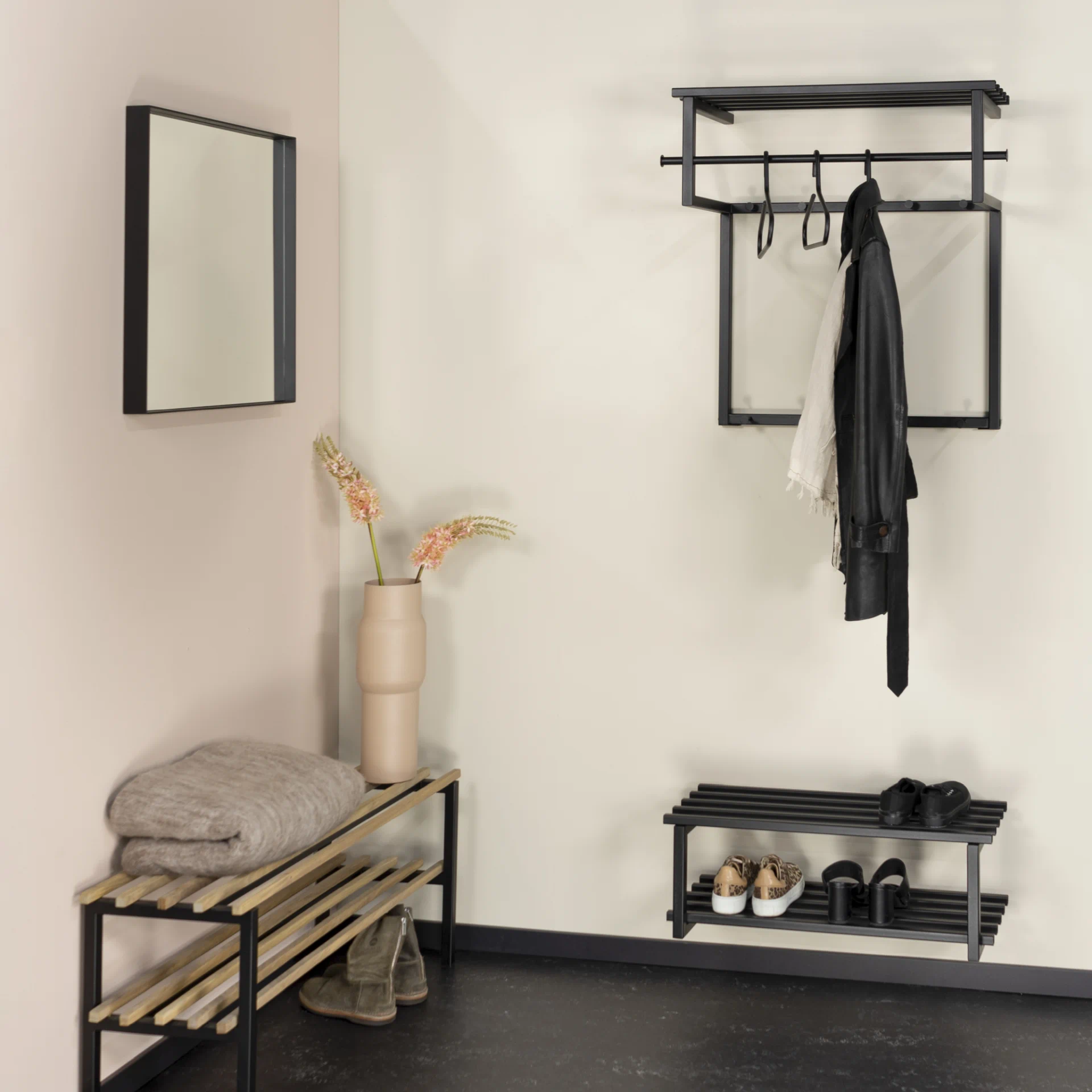 Spinder Design Rizzoli Wandgarderobe Schwarz