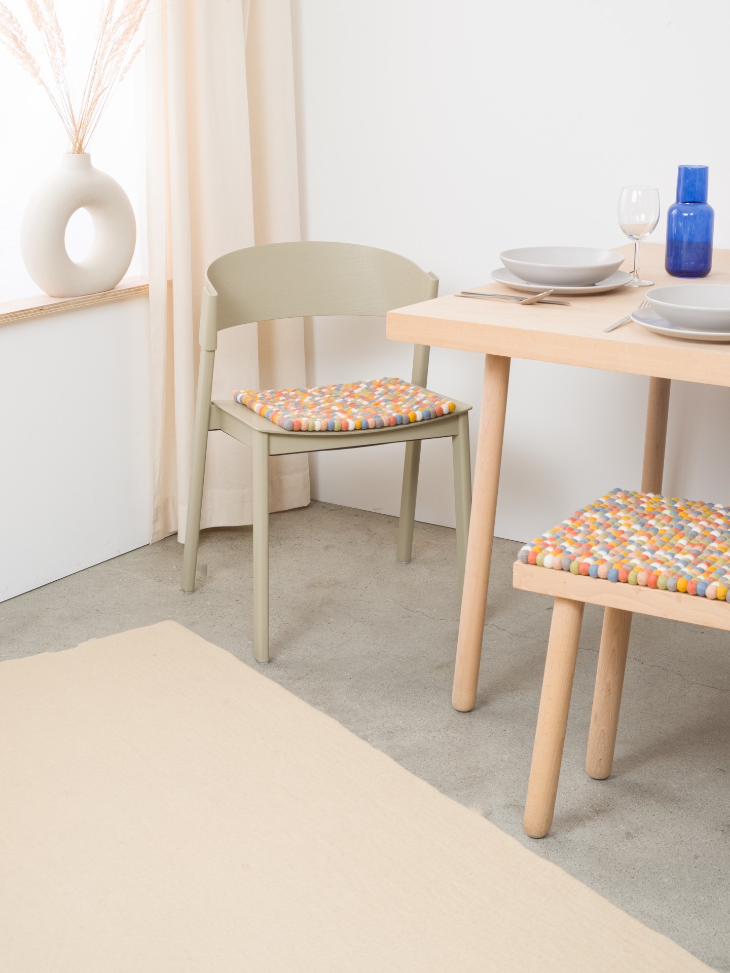 myfelt Liese - Filzkugel Sitzauflage quadratisch