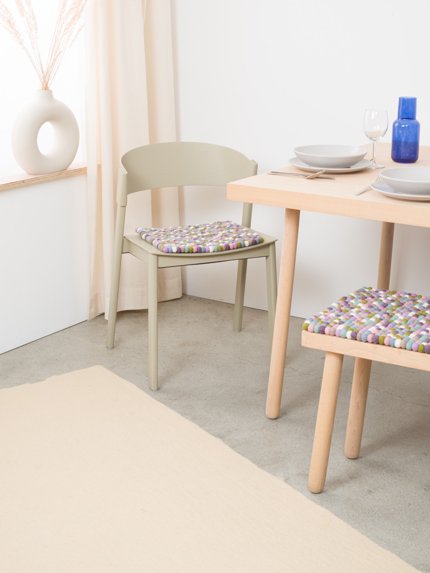 myfelt Greta - Filzkugel Sitzauflage quadratisch