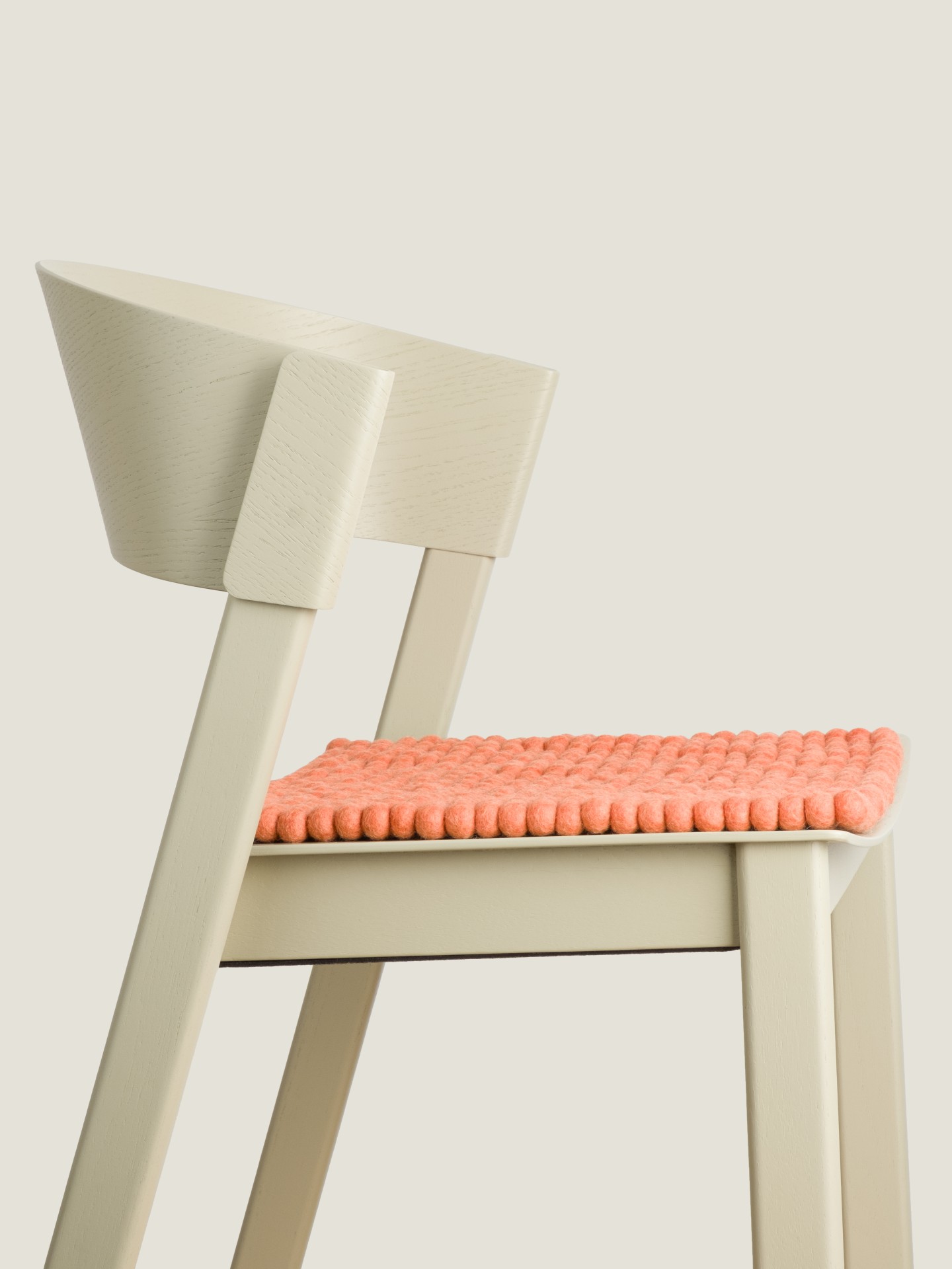 myfelt Lea - Filzkugel Sitzauflage quadratisch
