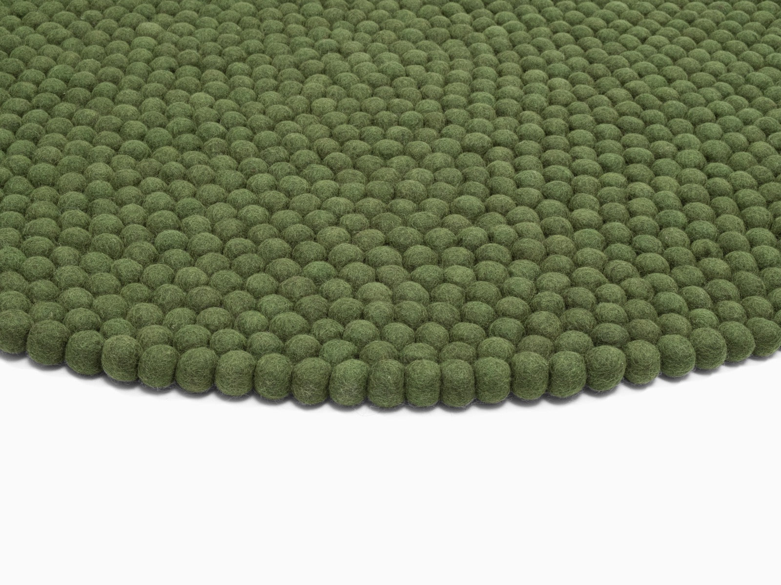myfelt Jost Filzkugelteppich Tannengrün rund Ø 50 cm