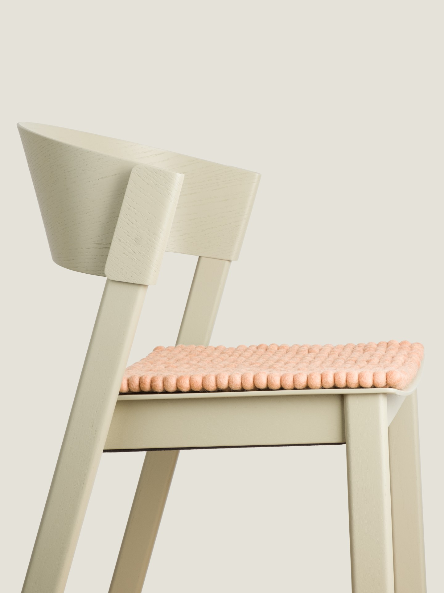myfelt Merle - Filzkugel Sitzauflage quadratisch