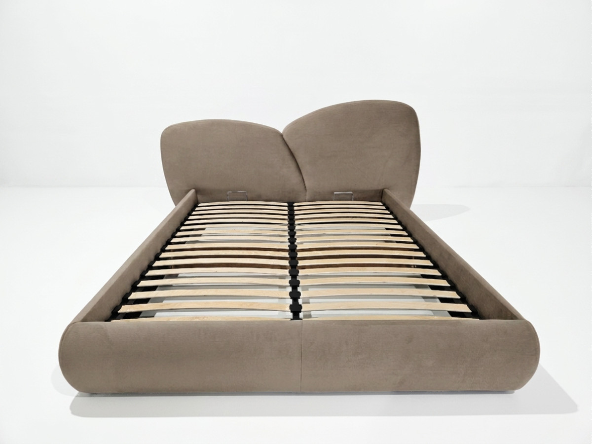 Bobochic Danae Polsterbett Samt Taupe, Liegefläche 140 × 190 cm