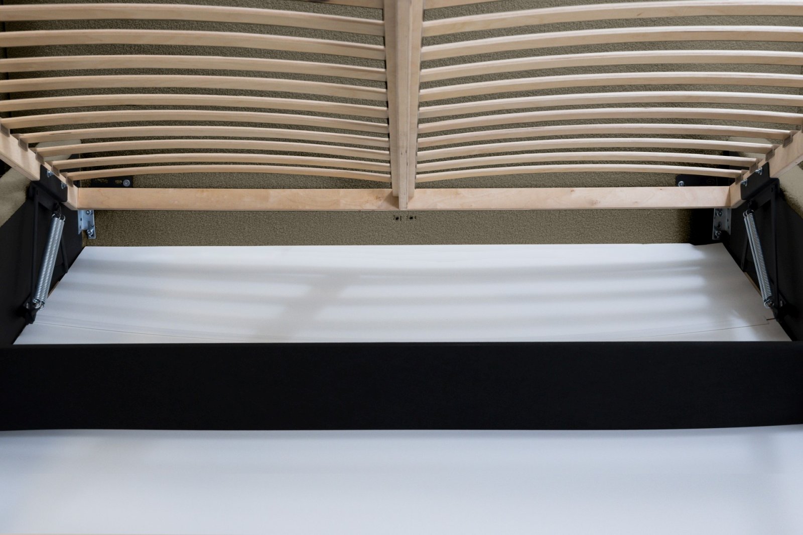 Polsterbett Renoa Boucle 180x200 mit Holzrahmen Quelle 16