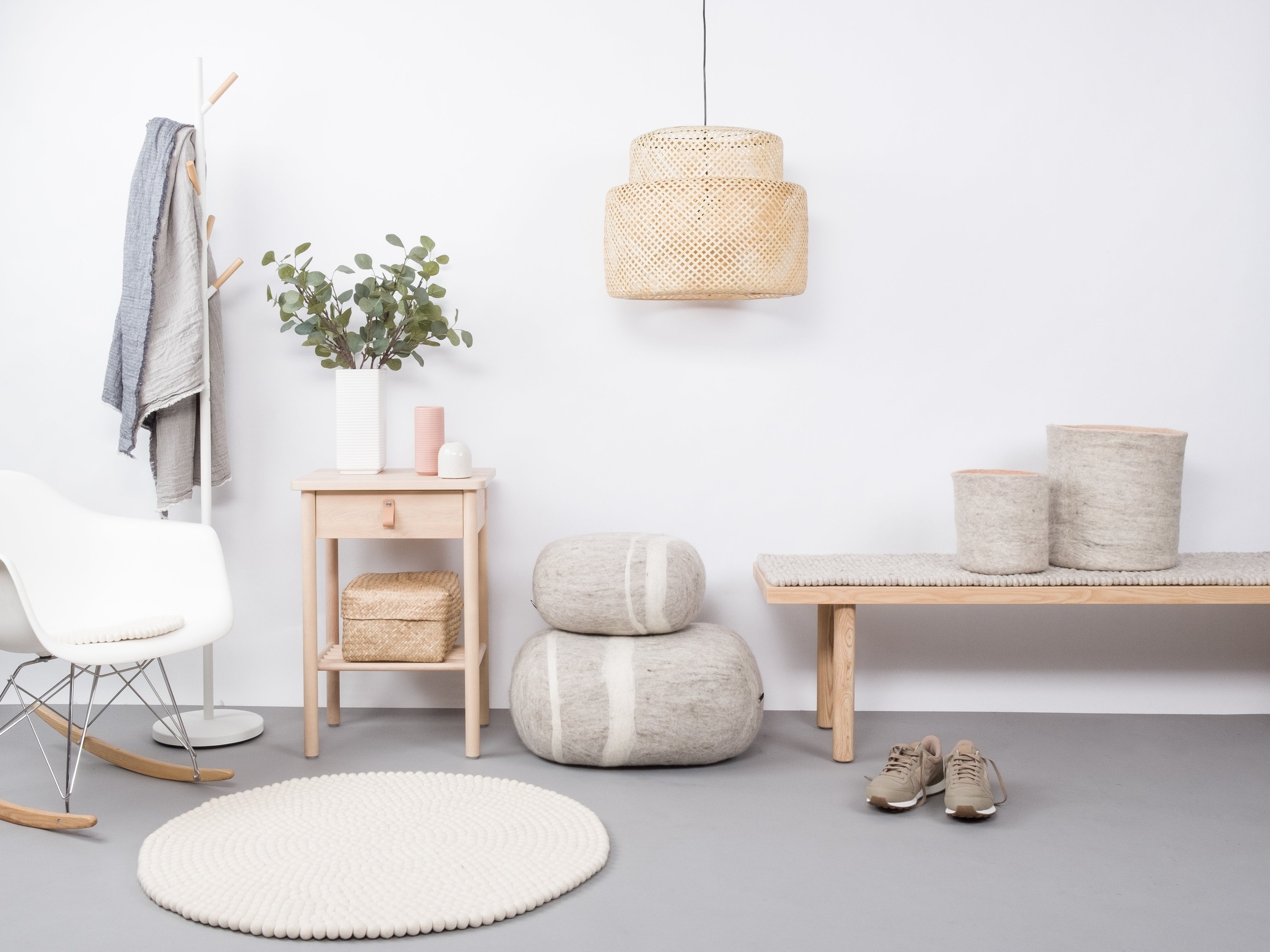 myfelt Linéa Filzkugelteppich Naturweiß rund Ø 90 cm