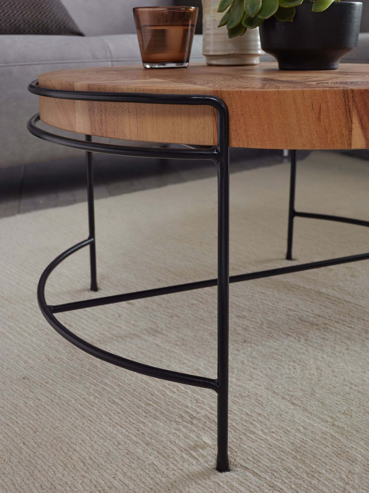 Couchtisch Famjin Akazie Massivholz Braun Ø 62 cm