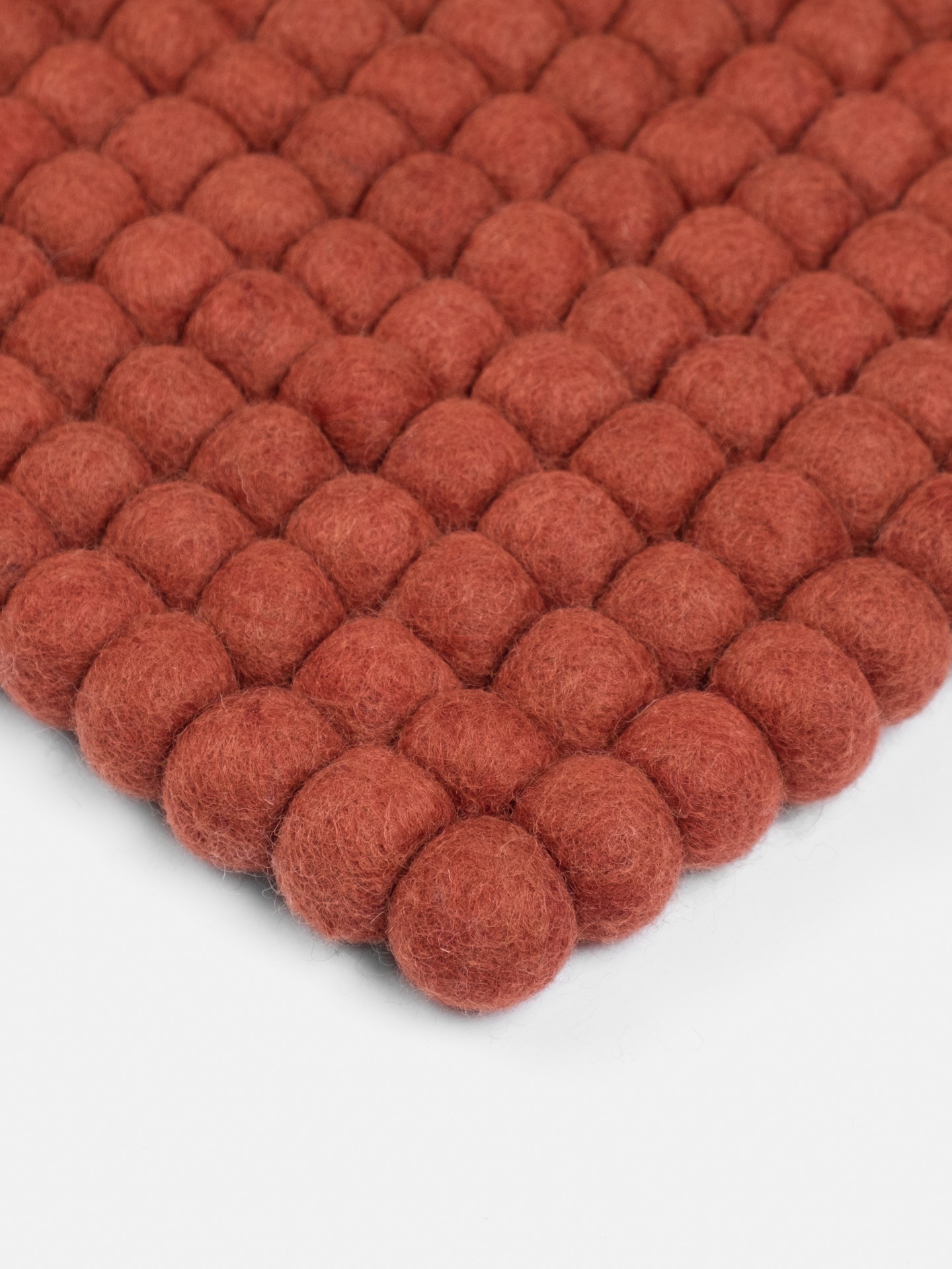 myfelt Lora Filzkugelteppich - 50x70 cm