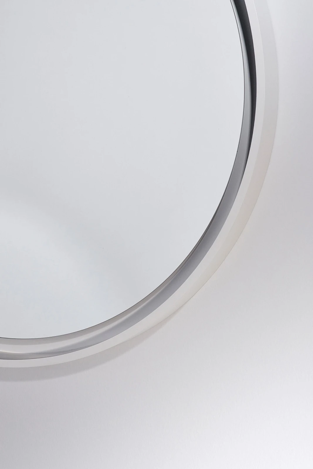 Radius L White – weitere Ansicht